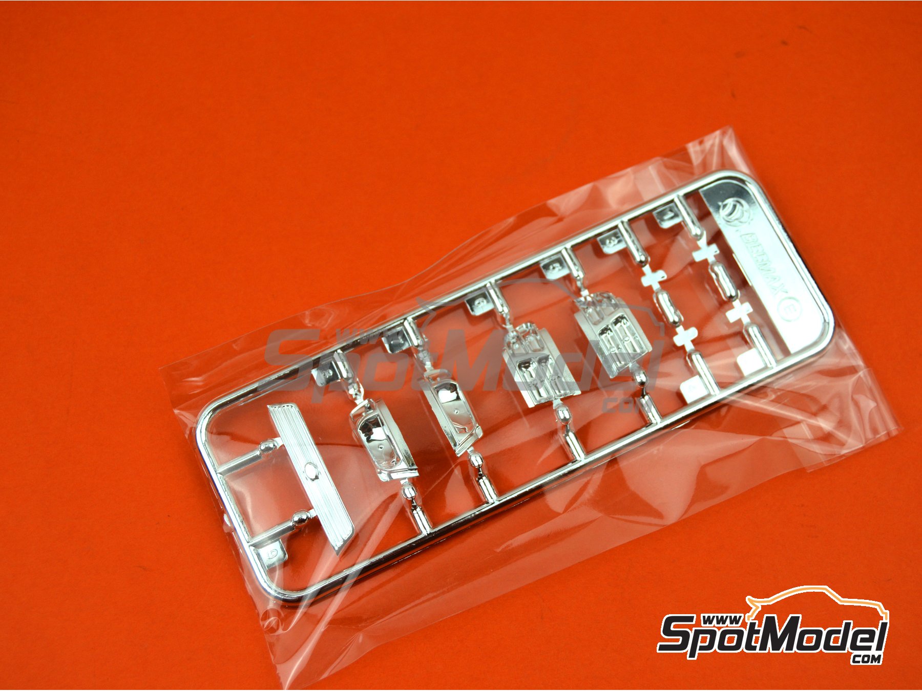 Image 10: Toyota Corona ST191 Zent - Japan Touring Car Championship (JTCC) 1994 | Model car kit in 1/24 scale manufactured by Beemax Model Kits (ref. B24013) Image 10: Toyota Corona ST191 Zent - Japan Touring Car Championship (JTCC) 1994 | Model car kit in 1/24 scale manufactured by Beemax Model Kits (ref. B24013)