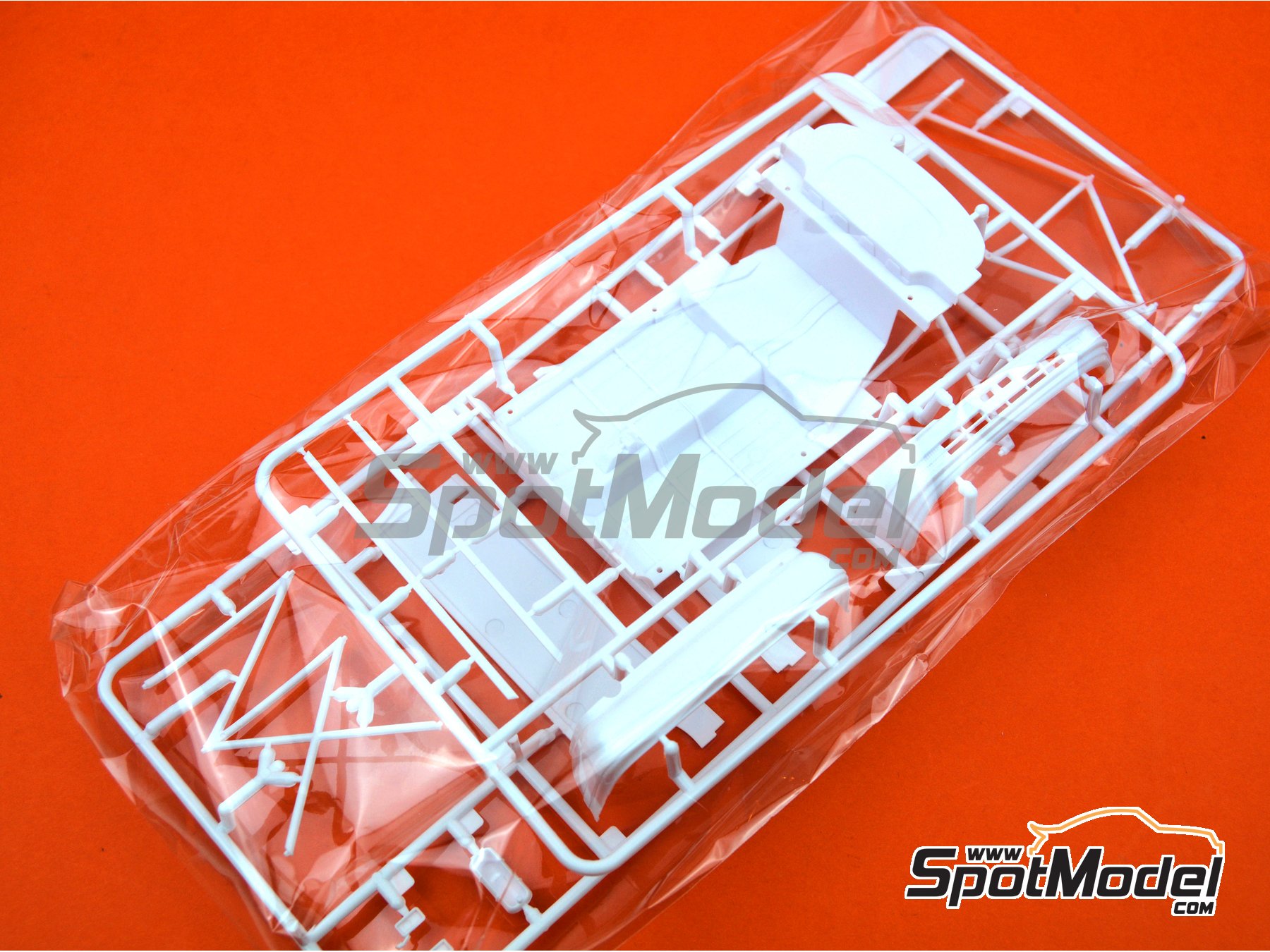 Image 20: Toyota Corona ST191 Zent - Japan Touring Car Championship (JTCC) 1994 | Model car kit in 1/24 scale manufactured by Beemax Model Kits (ref. B24013) Image 20: Toyota Corona ST191 Zent - Japan Touring Car Championship (JTCC) 1994 | Model car kit in 1/24 scale manufactured by Beemax Model Kits (ref. B24013)