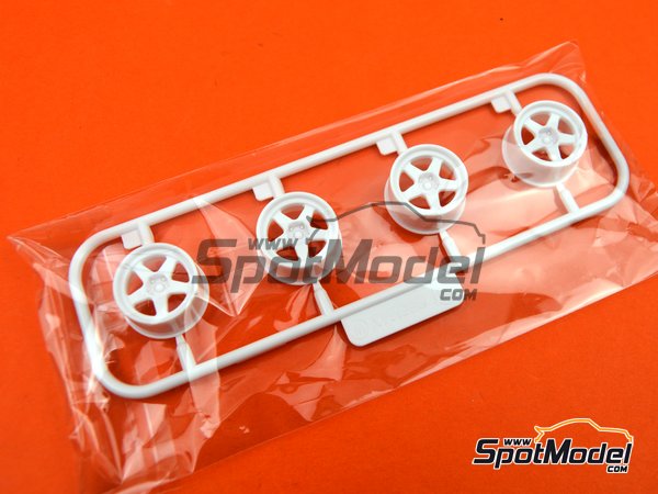 Image 14: Audi Quattro Sport S1 Group B HB Audi Team - Montecarlo Rally - Rallye Automobile de Monte-Carlo 1985 | Model car kit in 1/24 scale manufactured by Beemax Model Kits (ref. B24017, also 4905083103982 and 103982) Image 14: Audi Quattro Sport S1 Group B HB Audi Team - Montecarlo Rally - Rallye Automobile de Monte-Carlo 1985 | Model car kit in 1/24 scale manufactured by Beemax Model Kits (ref. B24017, also 4905083103982 and 103982)