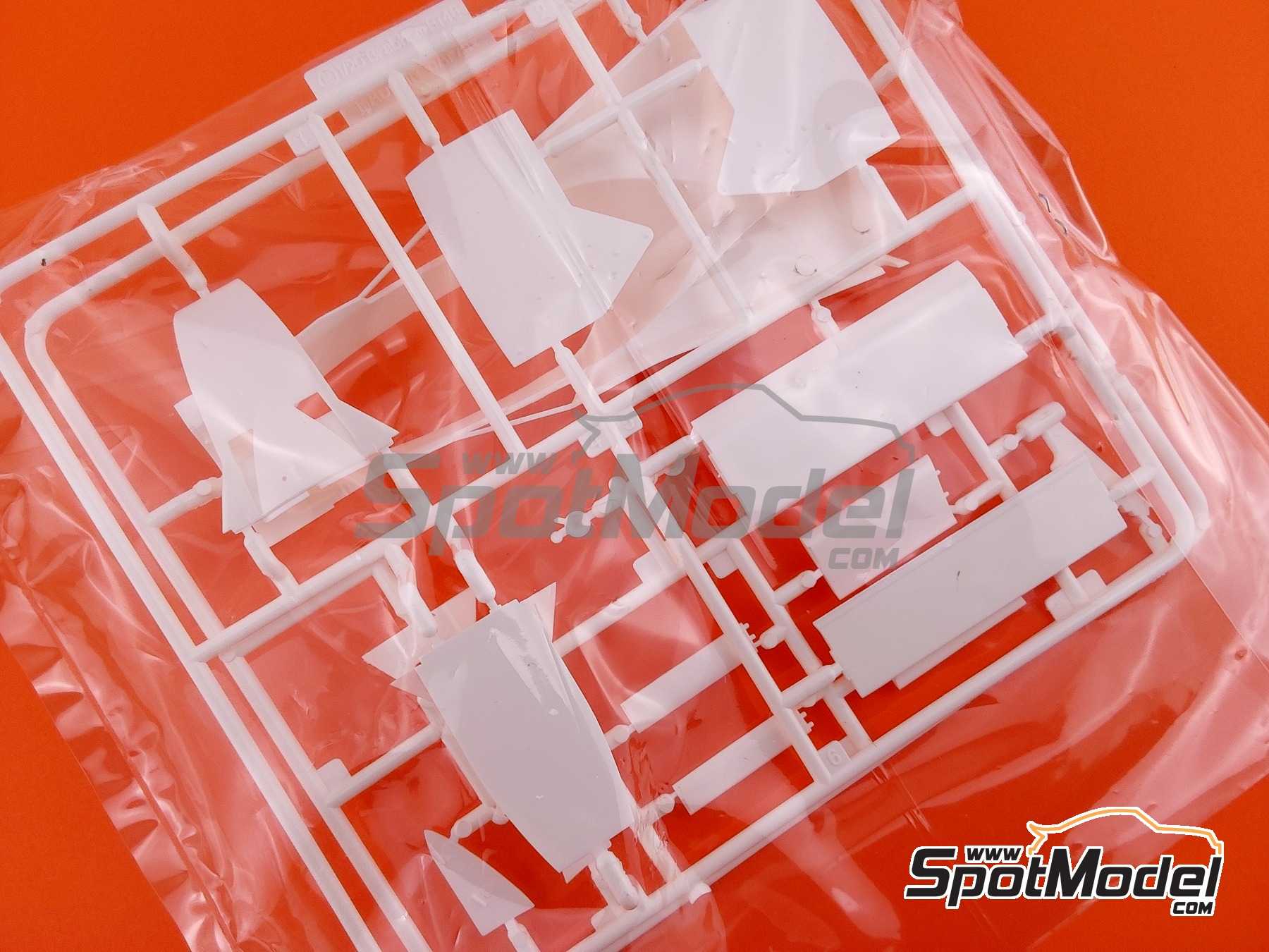 Image 15: Brabham BT46 Prototype sponsored by Martini Racing - 1977 | Car scale model kit in 1/20 scale manufactured by Fujimi (ref. FJ091853, also 4968728091853, 09185 and GP-58) Image 15: Brabham BT46 Prototype sponsored by Martini Racing - 1977 | Car scale model kit in 1/20 scale manufactured by Fujimi (ref. FJ091853, also 4968728091853, 09185 and GP-58)