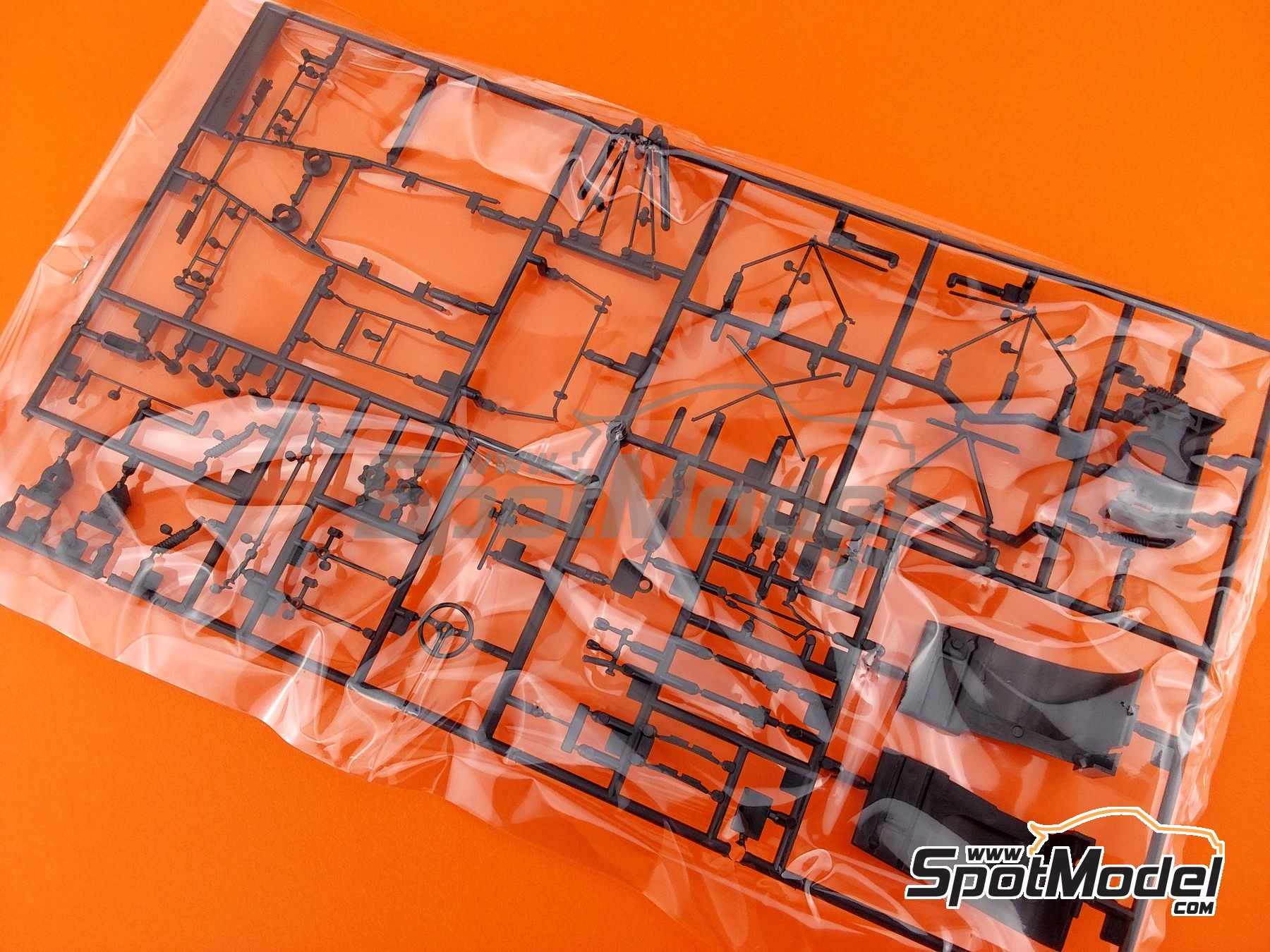 Image 20: Porsche 917K sponsored by Seiko - Fuji Masters 1971 | Car scale model kit in 1/24 scale manufactured by Fujimi (ref. FJ126159, also 4968728126159, 12615 and RS-92) Image 20: Porsche 917K sponsored by Seiko - Fuji Masters 1971 | Car scale model kit in 1/24 scale manufactured by Fujimi (ref. FJ126159, also 4968728126159, 12615 and RS-92)