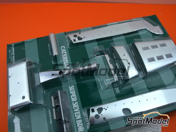 Image 11: Caterham Super Seven BDR | Model car kit in 1/12 scale manufactured by Tamiya (ref. TAM10204, also 10204) Image 11: Caterham Super Seven BDR | Model car kit in 1/12 scale manufactured by Tamiya (ref. TAM10204, also 10204)