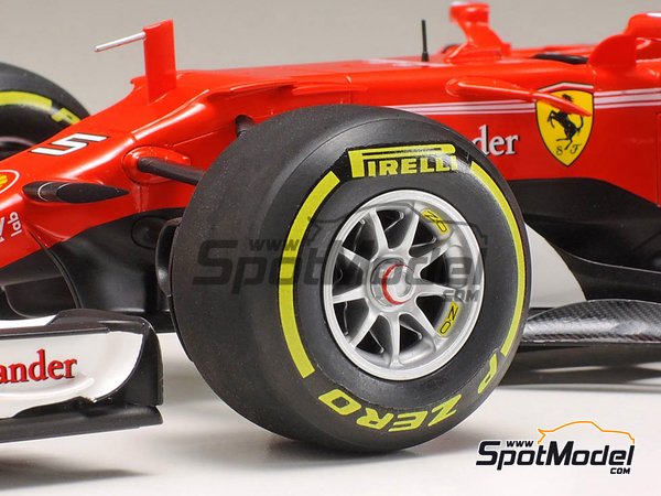 Image 18: Ferrari SF70H Banco Santander - Australian Formula 1 Grand Prix 2017 | Model car kit in 1/20 scale manufactured by Tamiya (ref. TAM20068, also 20068) Image 18: Ferrari SF70H Banco Santander - Australian Formula 1 Grand Prix 2017 | Model car kit in 1/20 scale manufactured by Tamiya (ref. TAM20068, also 20068)
