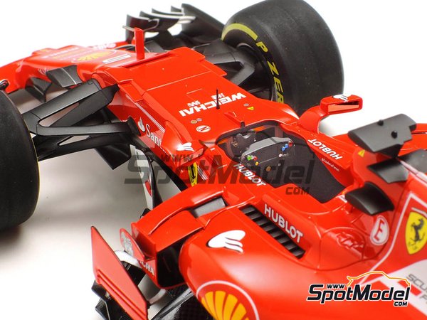 Image 19: Ferrari SF70H Banco Santander - Australian Formula 1 Grand Prix 2017 | Model car kit in 1/20 scale manufactured by Tamiya (ref. TAM20068, also 20068) Image 19: Ferrari SF70H Banco Santander - Australian Formula 1 Grand Prix 2017 | Model car kit in 1/20 scale manufactured by Tamiya (ref. TAM20068, also 20068)