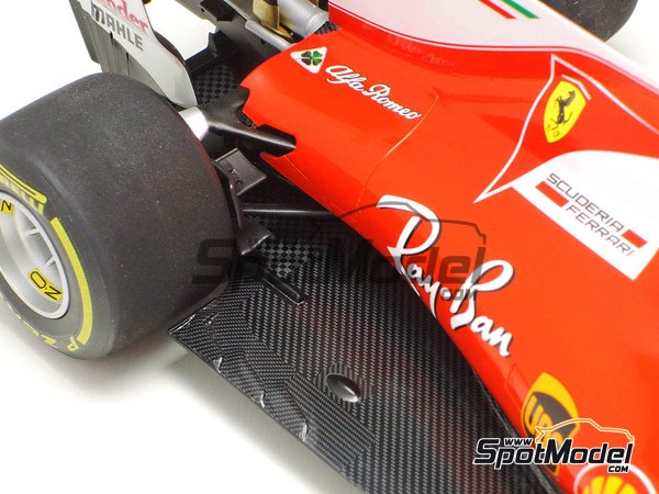 Image 21: Ferrari SF70H Banco Santander - Australian Formula 1 Grand Prix 2017 | Model car kit in 1/20 scale manufactured by Tamiya (ref. TAM20068, also 20068) Image 21: Ferrari SF70H Banco Santander - Australian Formula 1 Grand Prix 2017 | Model car kit in 1/20 scale manufactured by Tamiya (ref. TAM20068, also 20068)