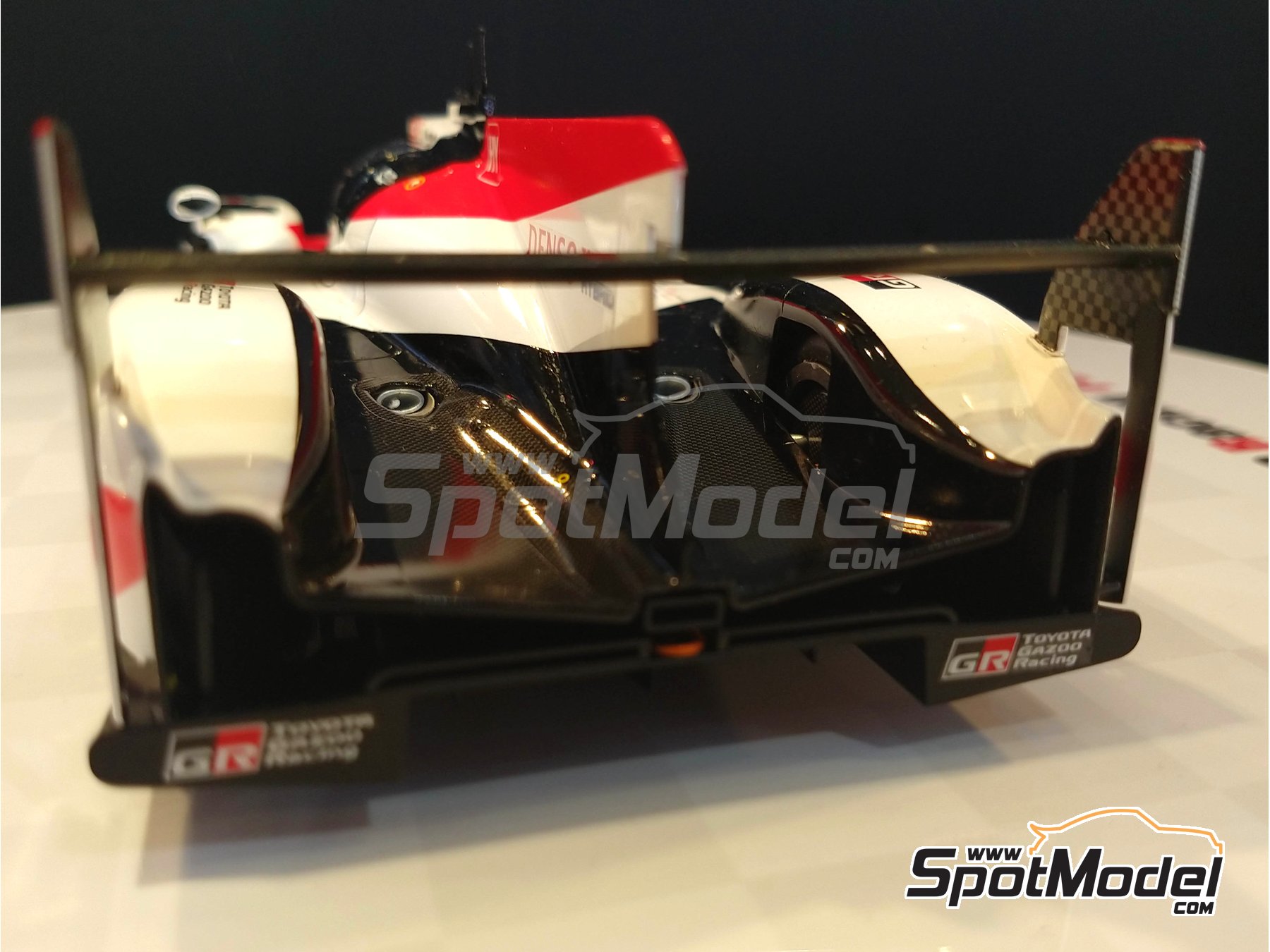 Image 4: Toyota TS050 Hybrid sponsored by Gazoo Racing - 24 Hours Le Mans 2018 | Car scale model kit in 1/24 scale manufactured by Tamiya (ref. TAM24349, also 4950344243495 and 24349) Image 4: Toyota TS050 Hybrid sponsored by Gazoo Racing - 24 Hours Le Mans 2018 | Car scale model kit in 1/24 scale manufactured by Tamiya (ref. TAM24349, also 4950344243495 and 24349)