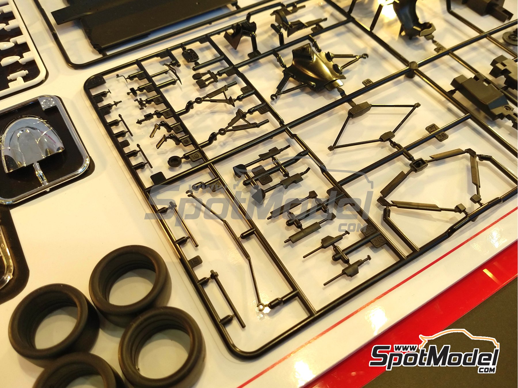 Image 7: Toyota TS050 Hybrid sponsored by Gazoo Racing - 24 Hours Le Mans 2018 | Car scale model kit in 1/24 scale manufactured by Tamiya (ref. TAM24349, also 4950344243495 and 24349) Image 7: Toyota TS050 Hybrid sponsored by Gazoo Racing - 24 Hours Le Mans 2018 | Car scale model kit in 1/24 scale manufactured by Tamiya (ref. TAM24349, also 4950344243495 and 24349)