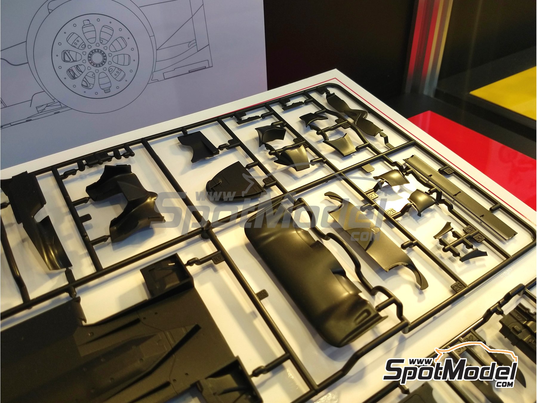 Image 8: Toyota TS050 Hybrid sponsored by Gazoo Racing - 24 Hours Le Mans 2018 | Car scale model kit in 1/24 scale manufactured by Tamiya (ref. TAM24349, also 4950344243495 and 24349) Image 8: Toyota TS050 Hybrid sponsored by Gazoo Racing - 24 Hours Le Mans 2018 | Car scale model kit in 1/24 scale manufactured by Tamiya (ref. TAM24349, also 4950344243495 and 24349)