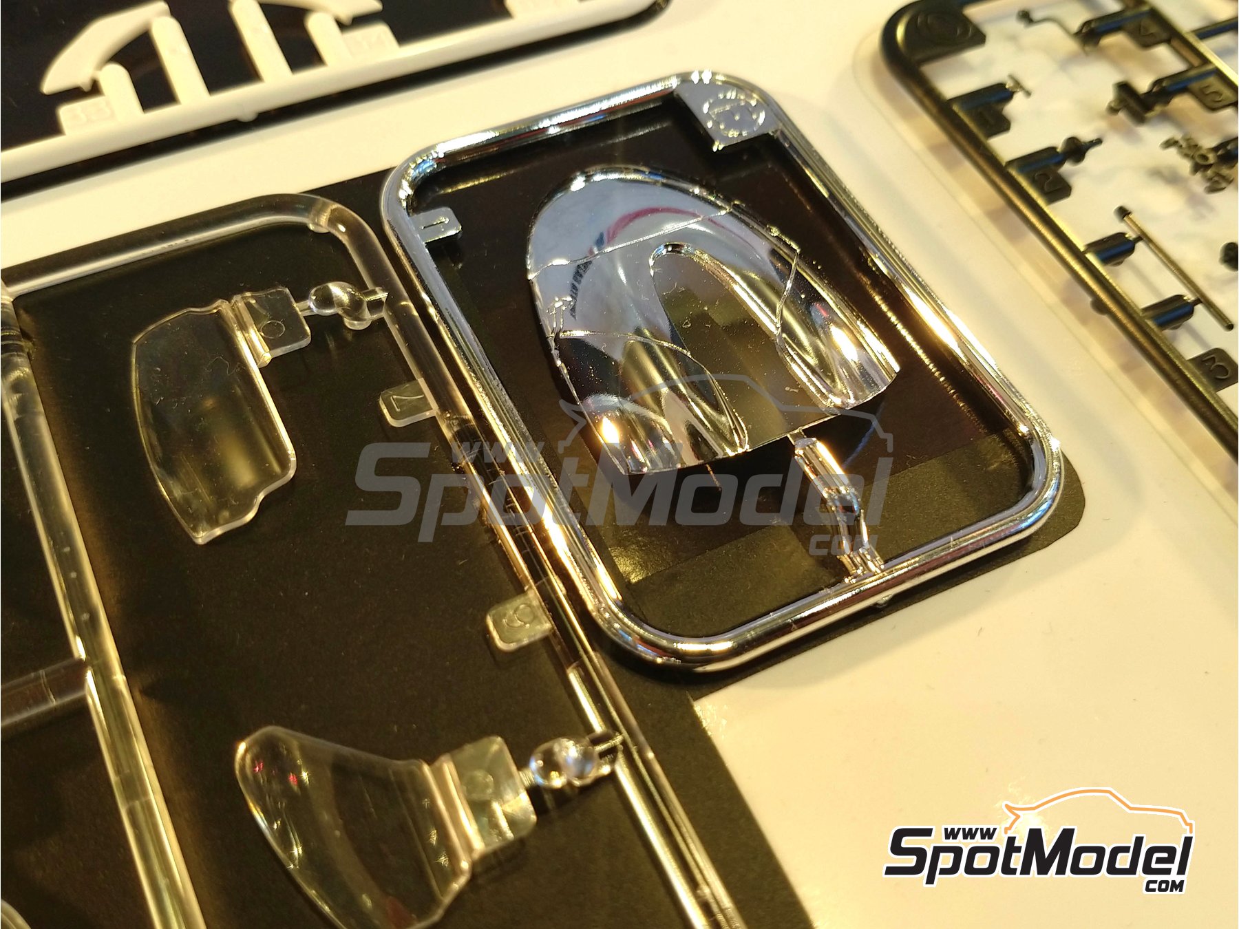 Image 13: Toyota TS050 Hybrid sponsored by Gazoo Racing - 24 Hours Le Mans 2018 | Car scale model kit in 1/24 scale manufactured by Tamiya (ref. TAM24349, also 4950344243495 and 24349) Image 13: Toyota TS050 Hybrid sponsored by Gazoo Racing - 24 Hours Le Mans 2018 | Car scale model kit in 1/24 scale manufactured by Tamiya (ref. TAM24349, also 4950344243495 and 24349)