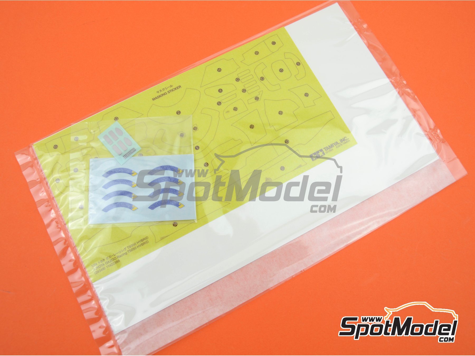 Image 28: Toyota TS050 Hybrid sponsored by Gazoo Racing - 24 Hours Le Mans 2018 | Car scale model kit in 1/24 scale manufactured by Tamiya (ref. TAM24349, also 4950344243495 and 24349) Image 28: Toyota TS050 Hybrid sponsored by Gazoo Racing - 24 Hours Le Mans 2018 | Car scale model kit in 1/24 scale manufactured by Tamiya (ref. TAM24349, also 4950344243495 and 24349)