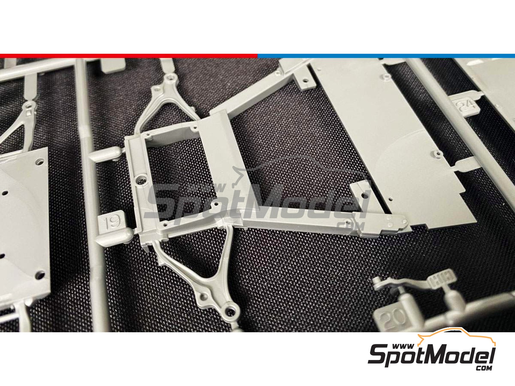 Image 15: McLaren Senna | Car scale model kit in 1/24 scale manufactured by Tamiya (ref. TAM24355, also 4950344243556, 24355, T24355 and TAM24355ST) Image 15: McLaren Senna | Car scale model kit in 1/24 scale manufactured by Tamiya (ref. TAM24355, also 4950344243556, 24355, T24355 and TAM24355ST)