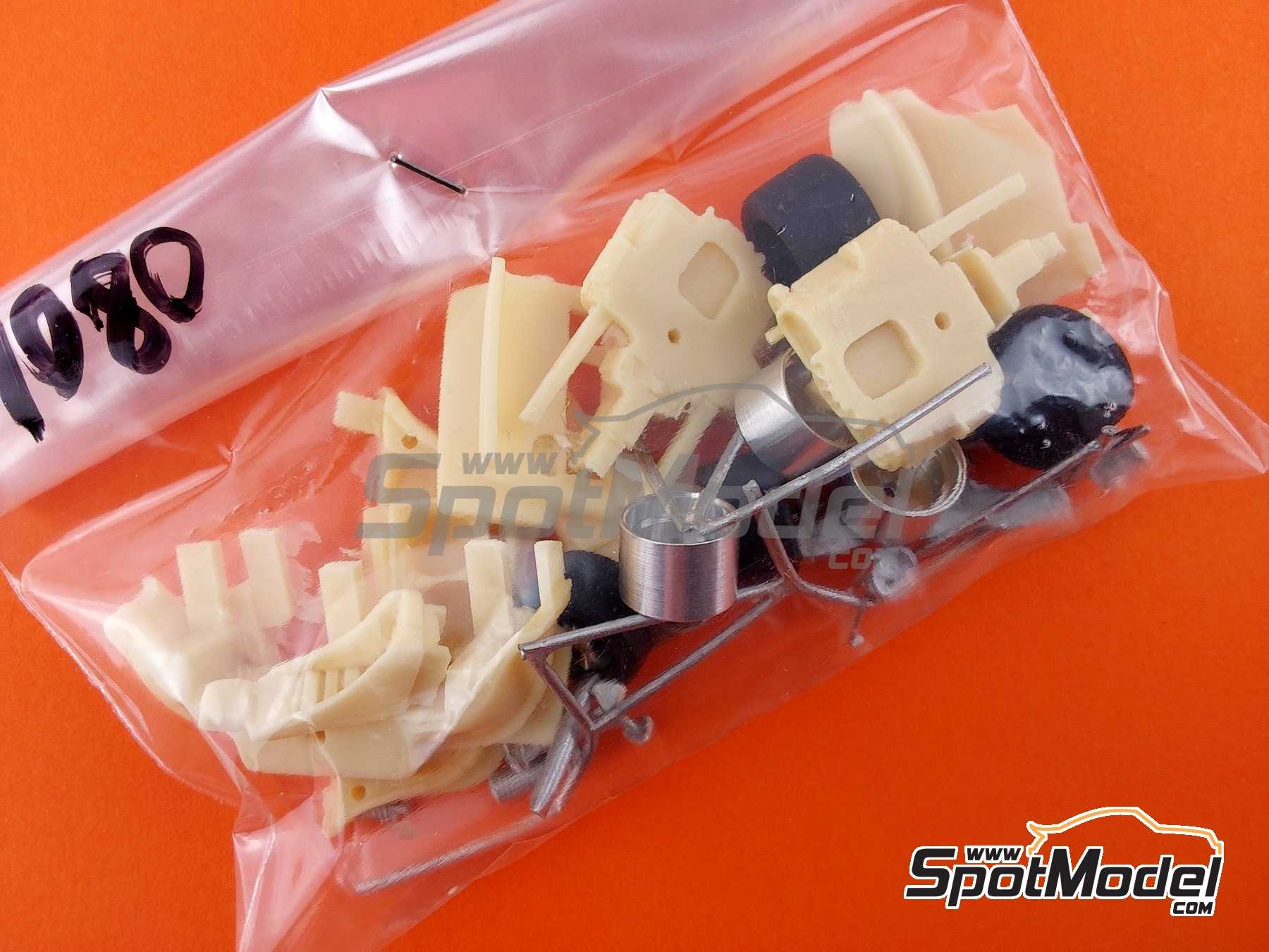 Image 12: Porsche 911 Carrera RS 3.0 sponsored by Wynn's - Monte Carlo Rally - Rallye Automobile de Monte-Carlo 1979 | Car scale model kit in 1/43 scale manufactured by Arena Modelli (ref.&nbsp;ARE1080)