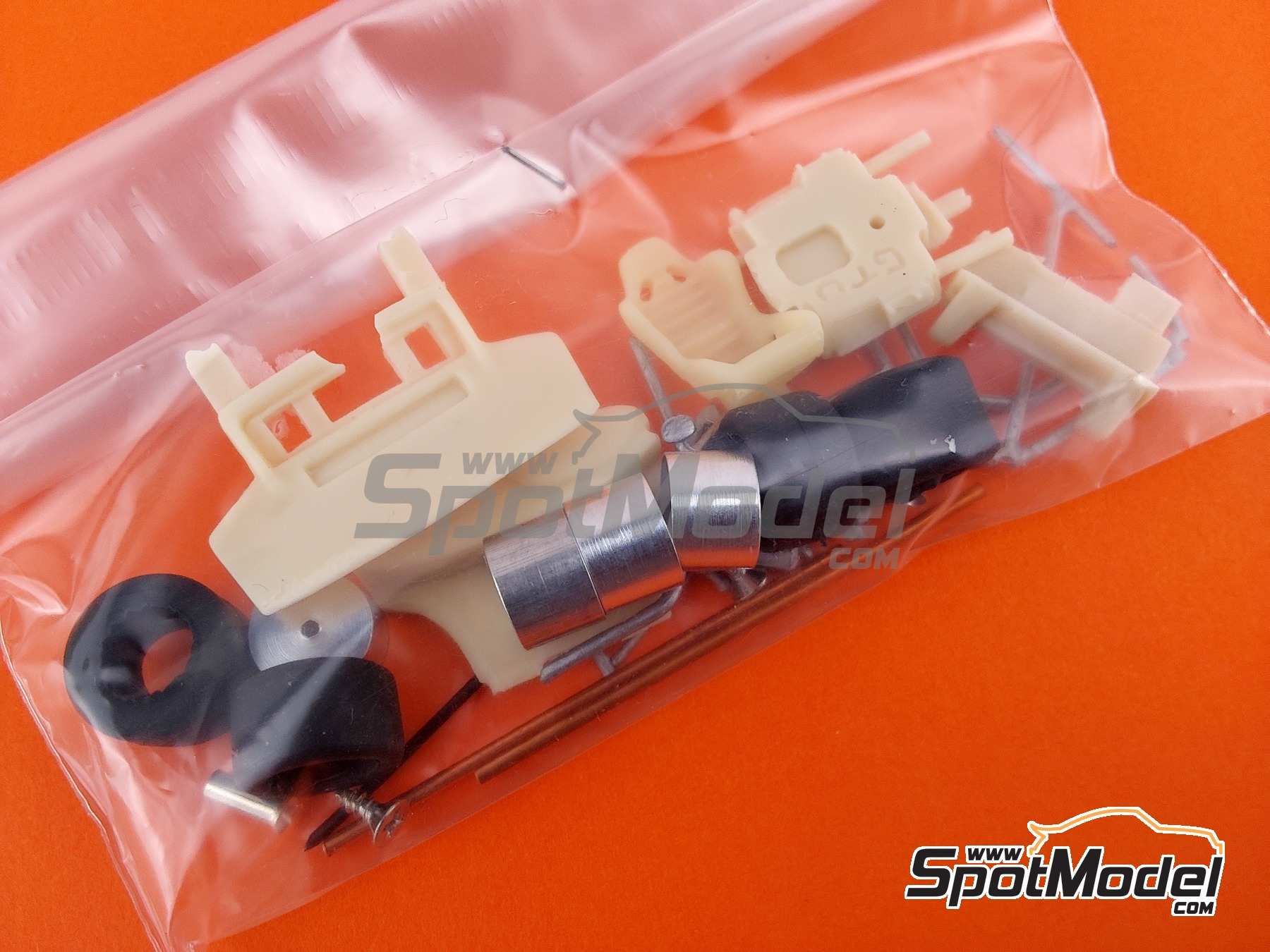 Image 10: Porsche 911 Slantnose patrocinado por Eurosport Racing - IMSA GTS Phoenix 1995 | Maqueta de coche en escala&nbsp;1/43 fabricado por Arena Modelli (ref.&nbsp;ARE1382)