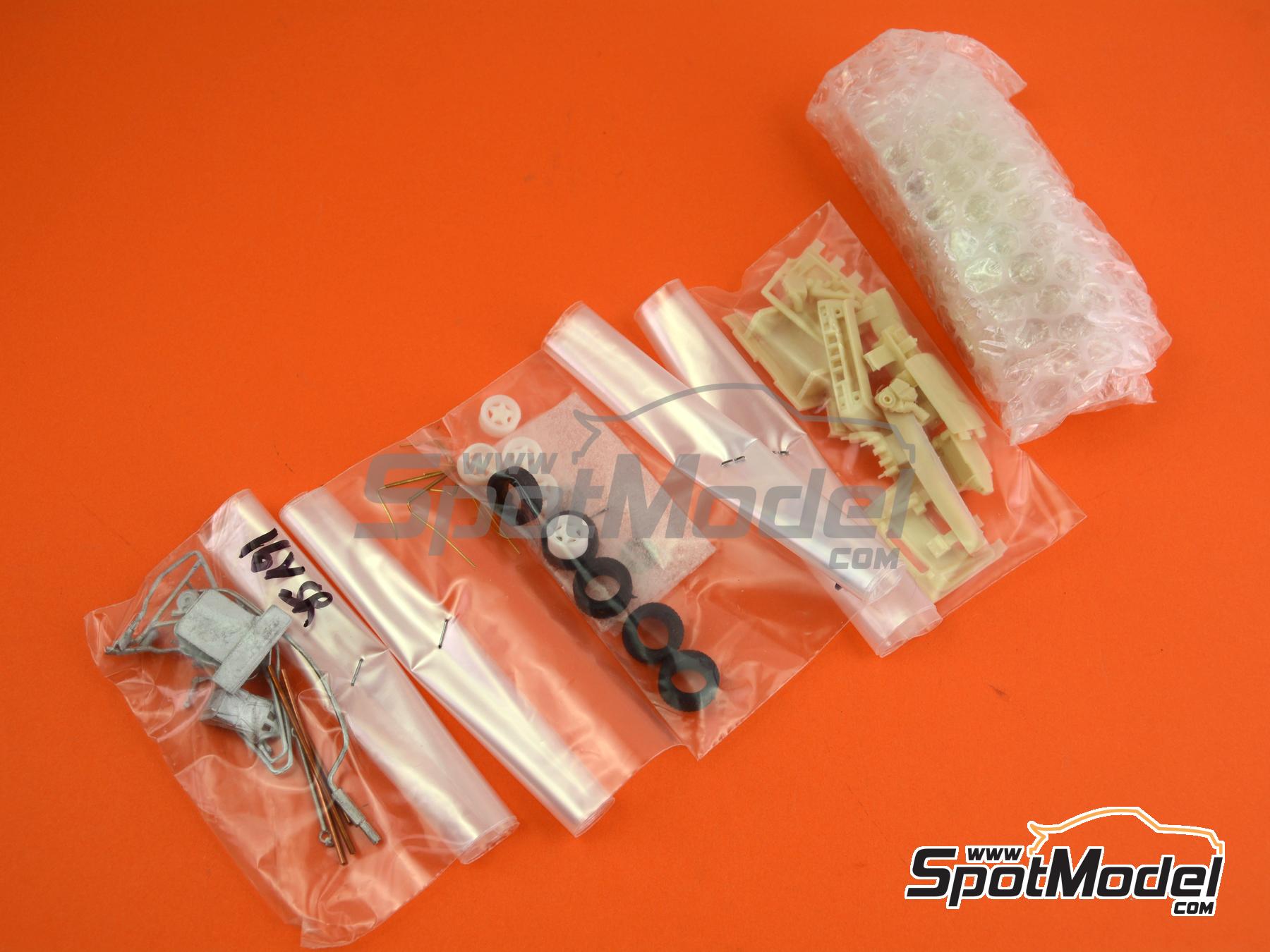 Image 5: Lancia Delta Integrale 16V Group A sponsored by Martini - Sanremo Rally 1989 | Car scale model kit in 1/43 scale manufactured by Arena Modelli (ref. ARE1414)