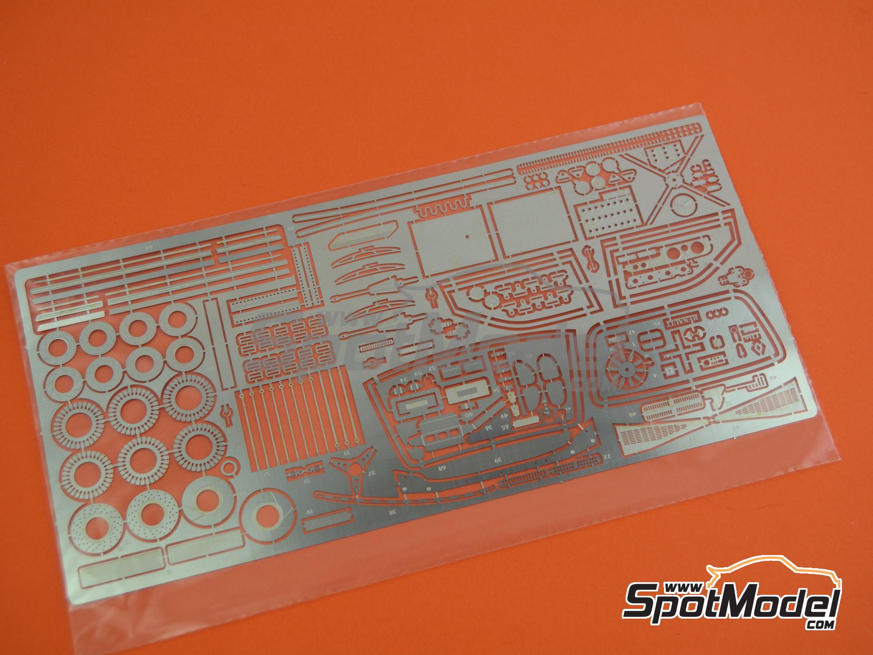 Image 7: Renault Clio Williams Group A Auto-Meca Team sponsored by Diac - Tour de Corse Rallye de France 1994 | Car scale model kit in 1/24 scale manufactured by Arena Modelli (ref. ARE1418-24)