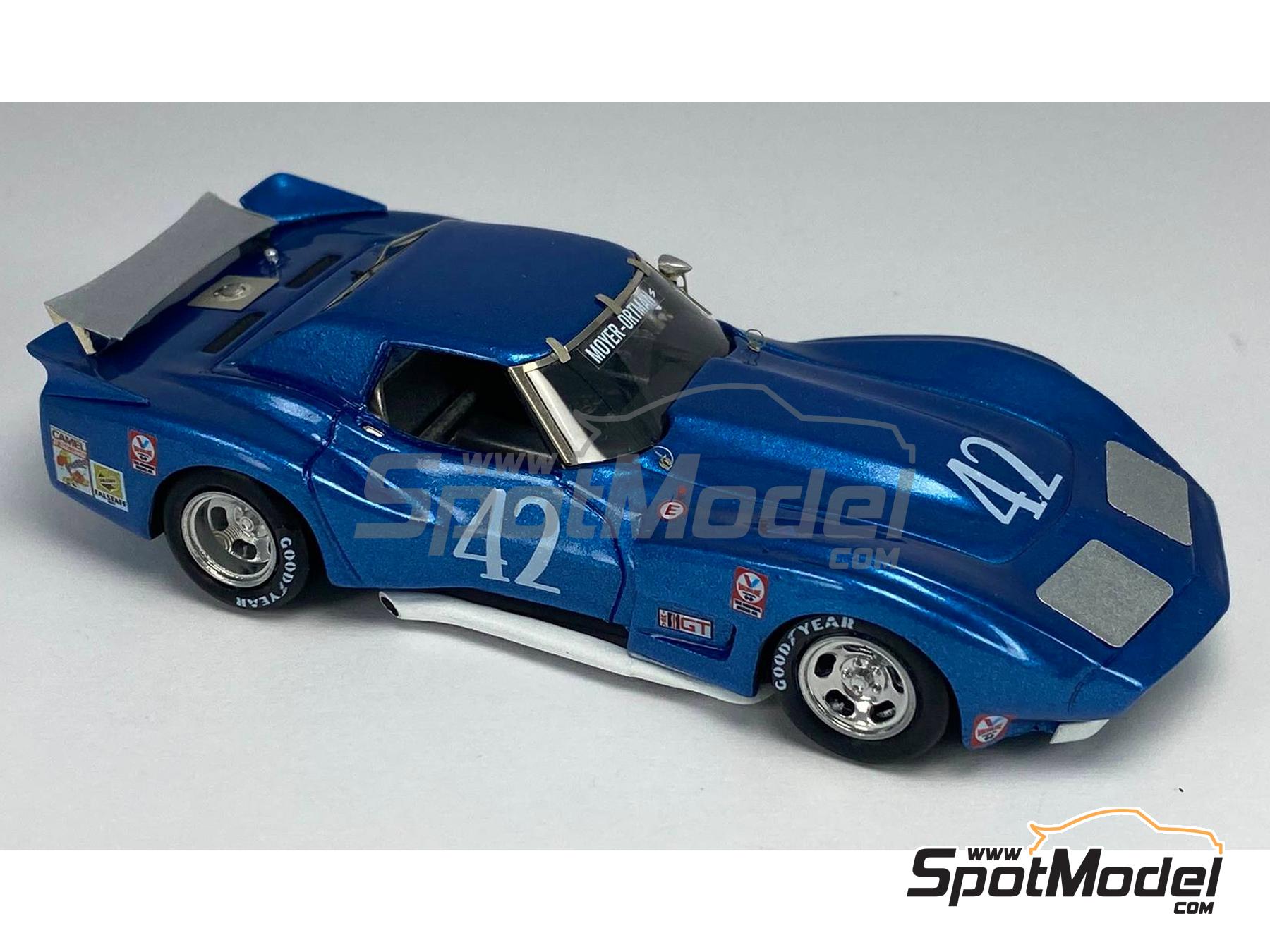 Image 1: Chevrolet Corvette C3 Ortman Cars Team - IMSA Mosport 100 Miles 1975 | Car scale model kit in 1/43 scale manufactured by Arena Modelli (ref.&nbsp;ARE1443)