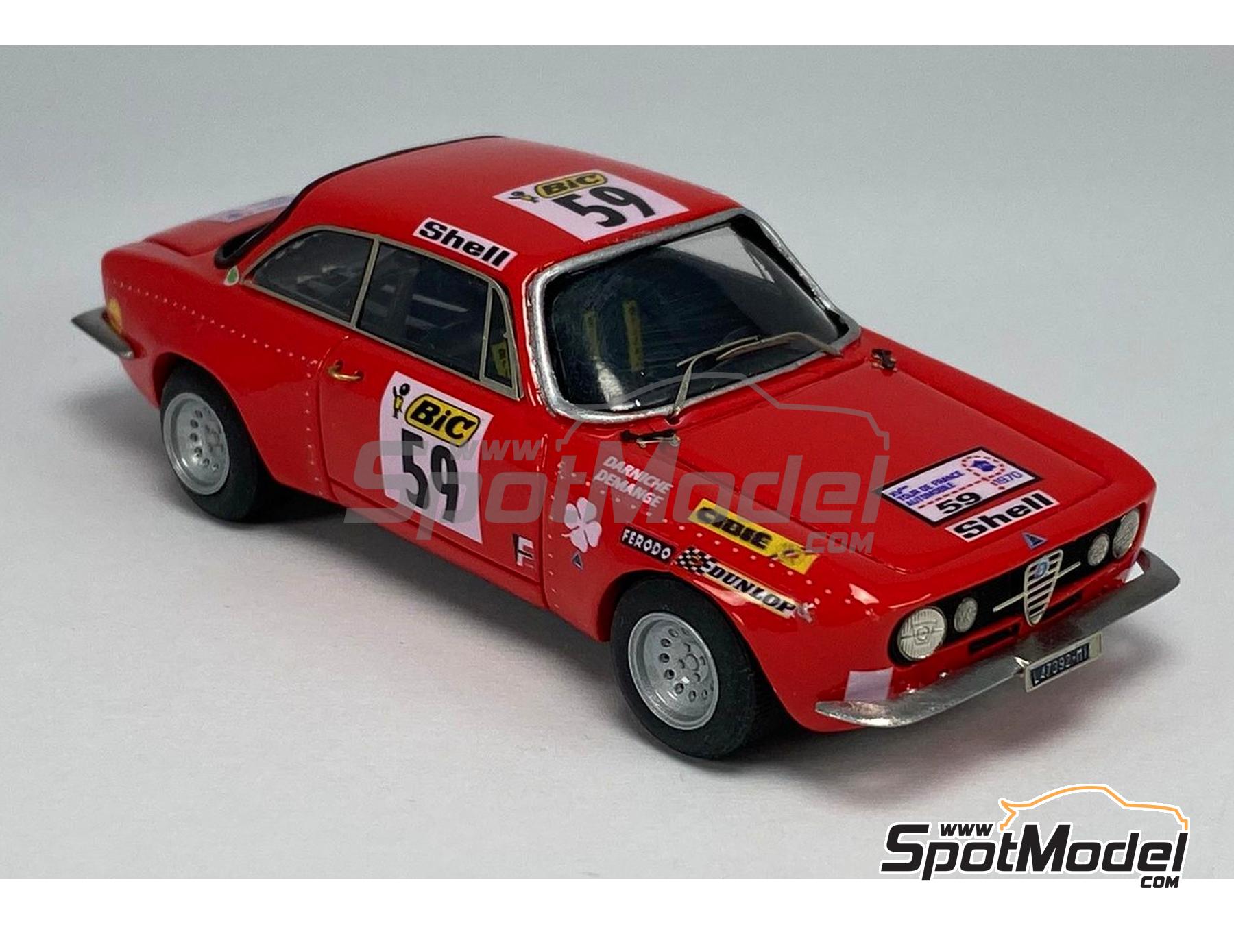 Image 2: Alfa Romeo Giulia GTAm sponsored by Shell - Tour de France Automobile 1970 | Car scale model kit in 1/43 scale manufactured by Arena Modelli (ref.&nbsp;ARE1452)