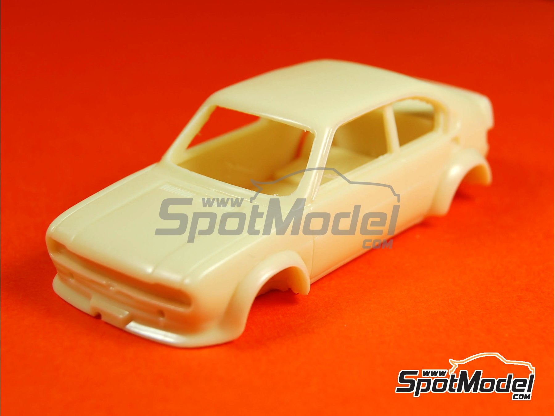 ALEZAN MODELS . Kit 1/43 . Chevrolet Corvette . Cerv 3 . 1990 . EUR 84,00 - FR