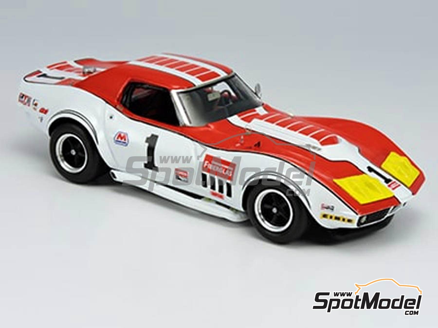 Image 1: Chevrolet Corvette C3 Troy Promotions Team sponsored by Fiberglass - 12 Hours Sebring 1970 | Car scale model kit in 1/43 scale manufactured by Arena Modelli (ref.&nbsp;ARE817)