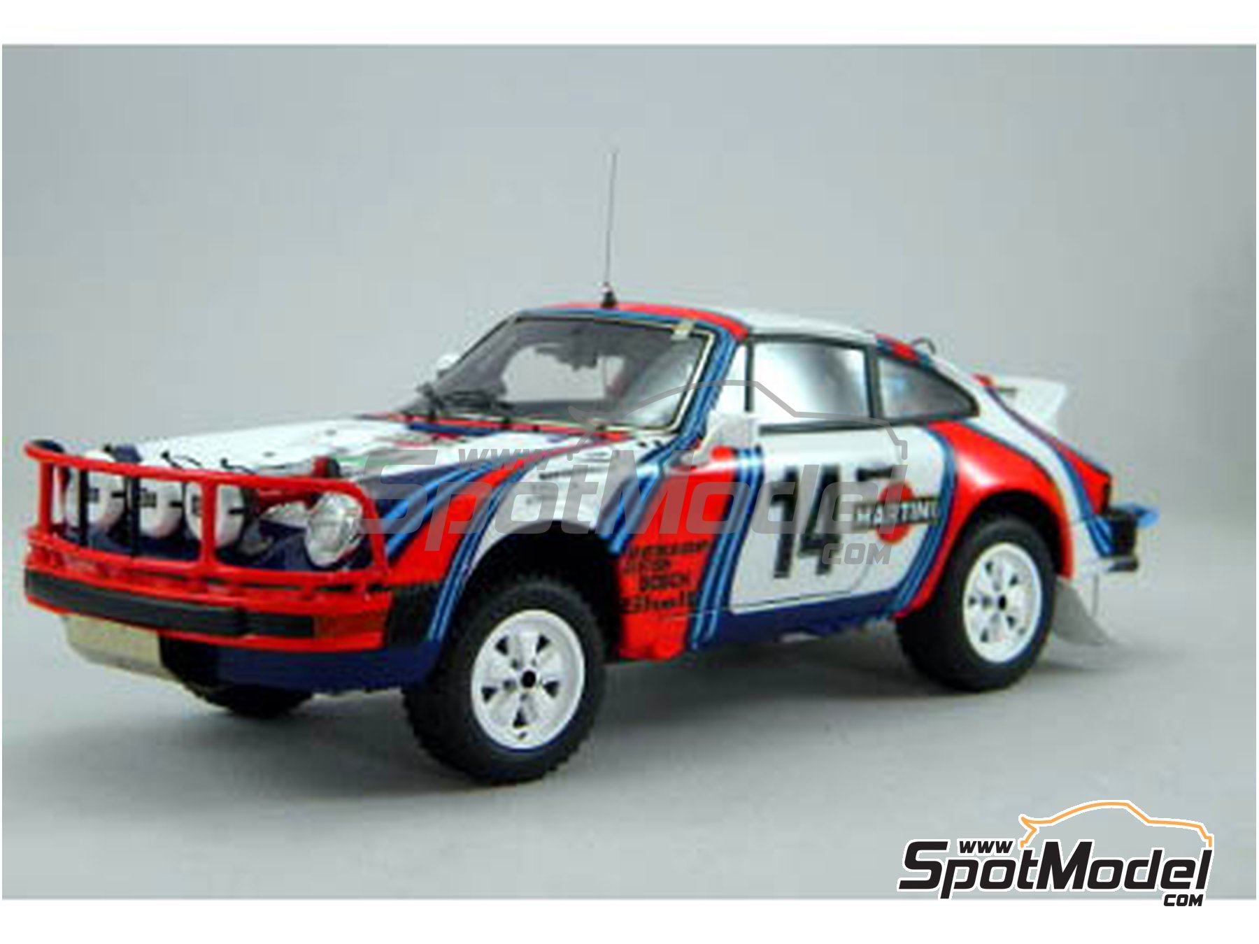 Image 1: Porsche 911SC sponsored by Martini Racing - Safari Rally 1978 | Car scale model kit in 1/24 scale manufactured by Arena Modelli (ref. ARE861-24)