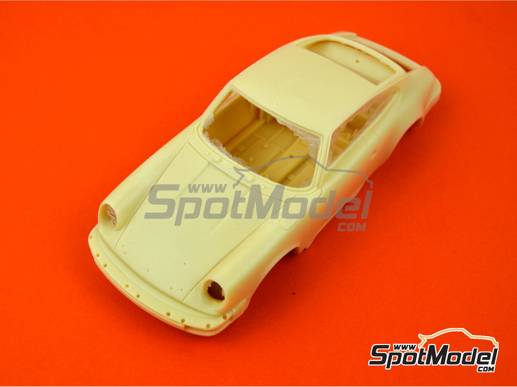 Image 7: Porsche 911SC sponsored by Martini Racing - Safari Rally 1978 | Car scale model kit in 1/24 scale manufactured by Arena Modelli (ref.&nbsp;ARE862-24)