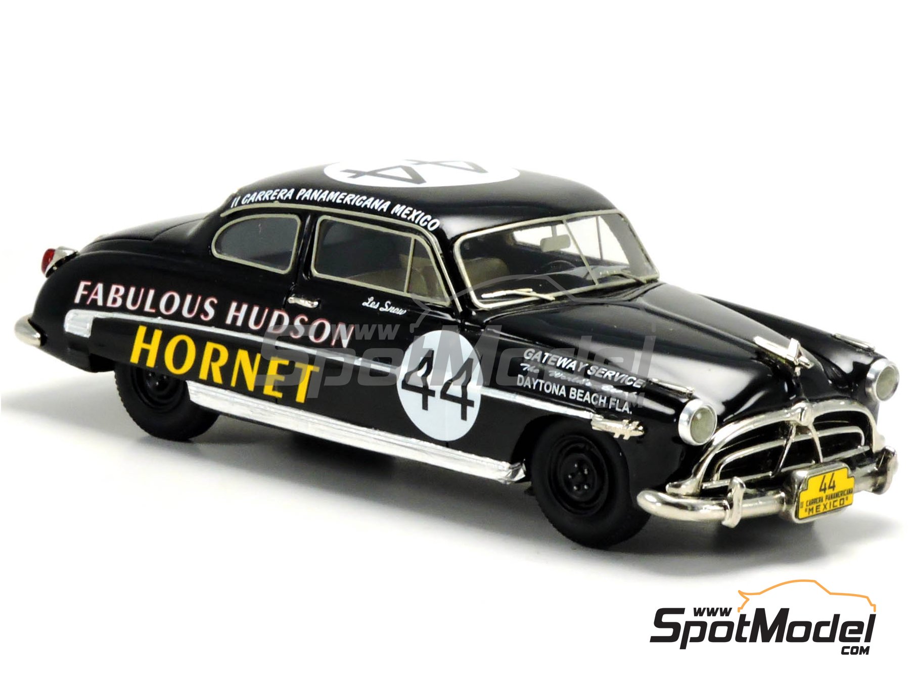 Image 1: Hudson Hornet patrocinado por Fabulous Hudson Hornet - Carrera Panamericana 1951 | Maqueta de coche en escala&nbsp;1/43 fabricado por Arena Modelli (ref.&nbsp;ARE996)