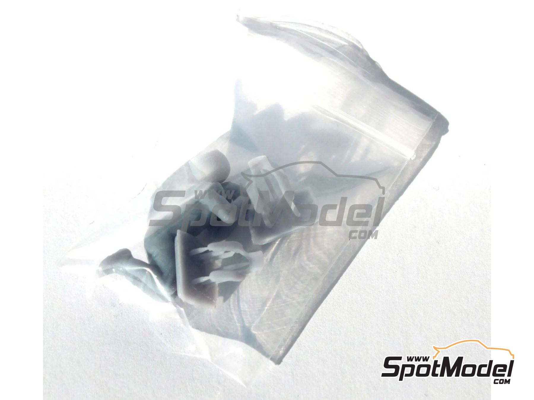 Image 3: Driver despairing - Formula 1 Rolex Sakhir Grand Prix 2020 | Figure in 1/43 scale manufactured by Bad Wolf Miniatures (ref. BW43016)