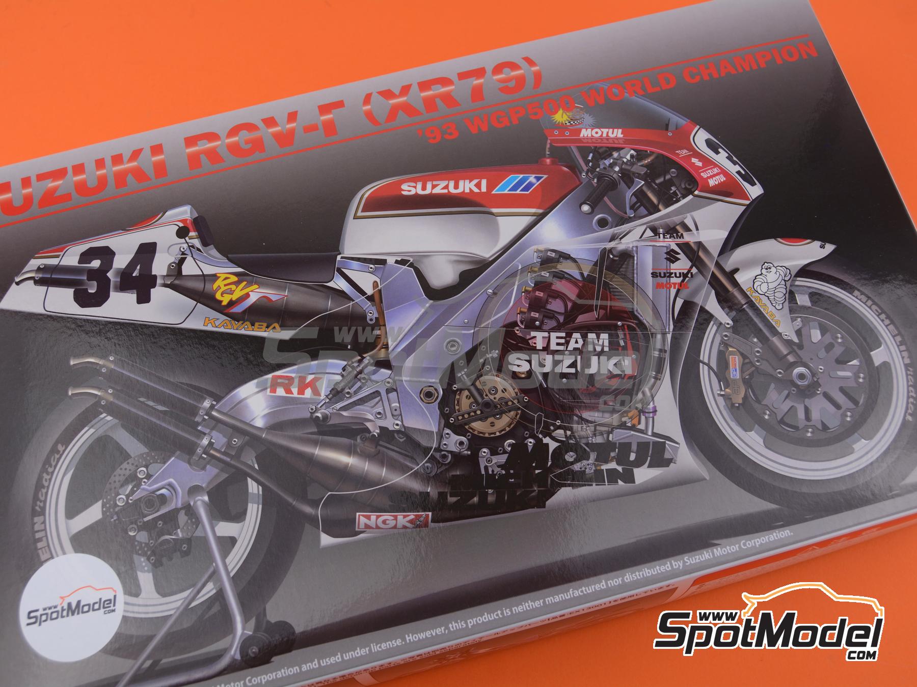 Image 39: Suzuki RGV500 XR79 Suzuki Team sponsored by Motul - Motorcycle World Championship 1993 | Motorbike scale model kit in 1/12 scale manufactured by Beemax Model Kits (ref. BX13001, also 4545782083811)