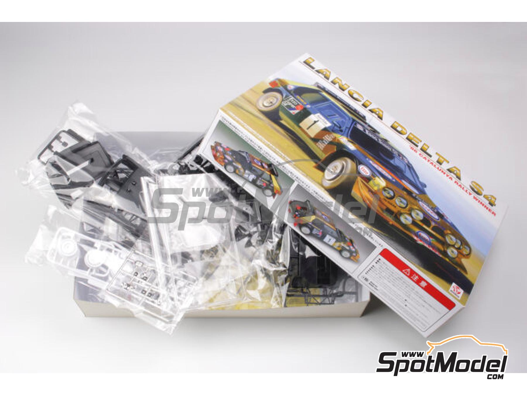 Image 5: Lancia Delta S4 Grupo B Equipo Scuderia Grifone patrocinado por Esso Super Oil - Rally Cataluña 1986 | Maqueta de coche en escala 1/24 fabricado por Beemax Model Kits (ref. BX24034, tambien 4545782082166)