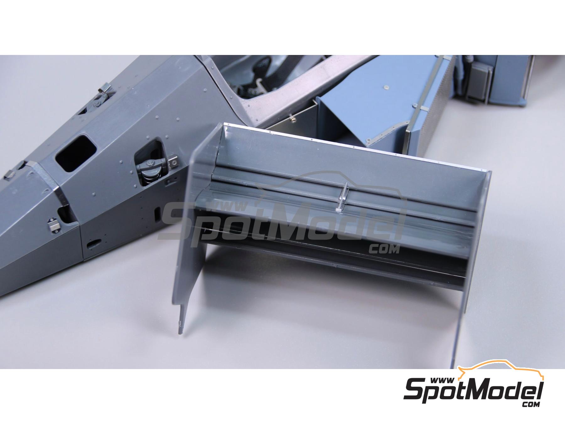 Image 19: McLaren Honda MP4/4 - Monaco Formula 1 Grand Prix 1988 | Detail up set in 1/12 scale manufactured by Beemax Model Kits (ref.&nbsp;EX12002, also 4545782118384 and BEE-E12002)