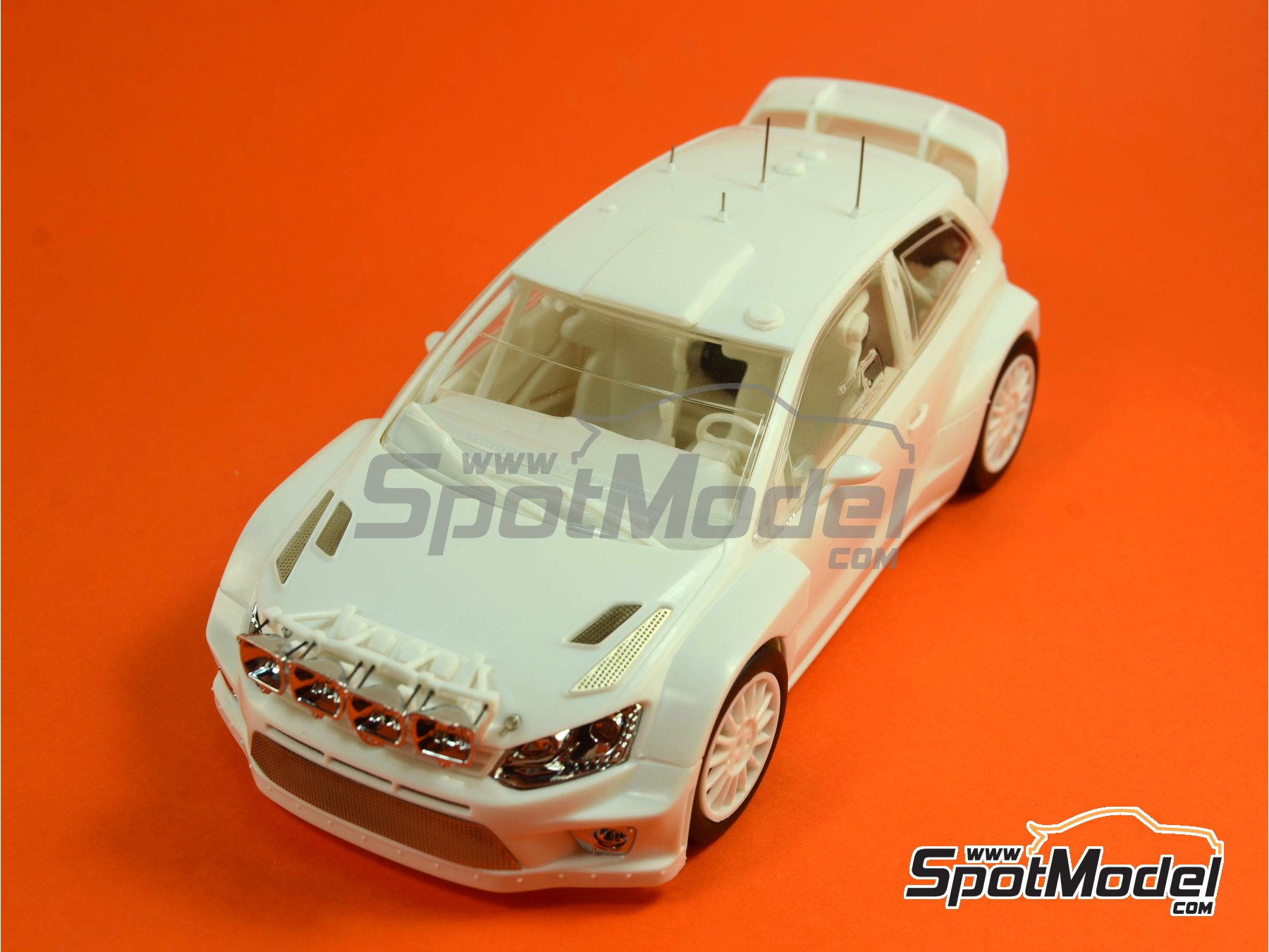 Image 4: Volkswagen Polo R WRC - Alsace France Rally 2013 | Car scale model kit in 1/24 scale manufactured by Belkits (ref. BEL-005, also 9789491110740 and BEL005)