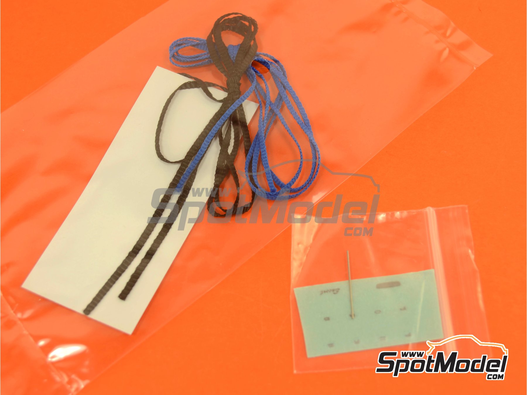 Image 12: Ford Escort RS1600 Mk I sponsored by Esso Uniflo - Great Britain RAC Rally 1972 | Car scale model kit in 1/24 scale manufactured by Belkits (ref.&nbsp;BEL007, also 9789597241645 and BEL-007)