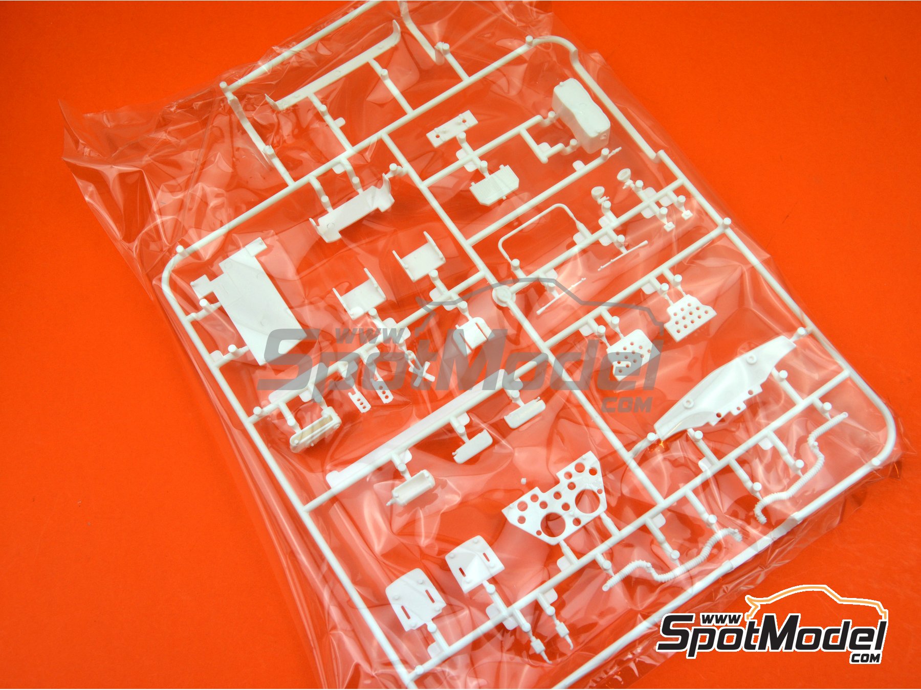 Image 1: Opel Manta 400 Group B: Sprue H | Spare part in 1/24 scale manufactured by Belkits (ref.&nbsp;BEL008-SPRUE-H)