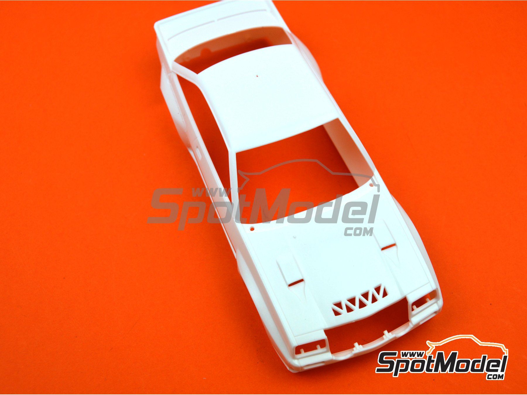 Image 16: Opel Manta 400 Group B Opel Euro Team - Tour de France Automobile 1984 | Model car kit in 1/24 scale manufactured by Belkits (ref.&nbsp;BEL008, also BEL-008)