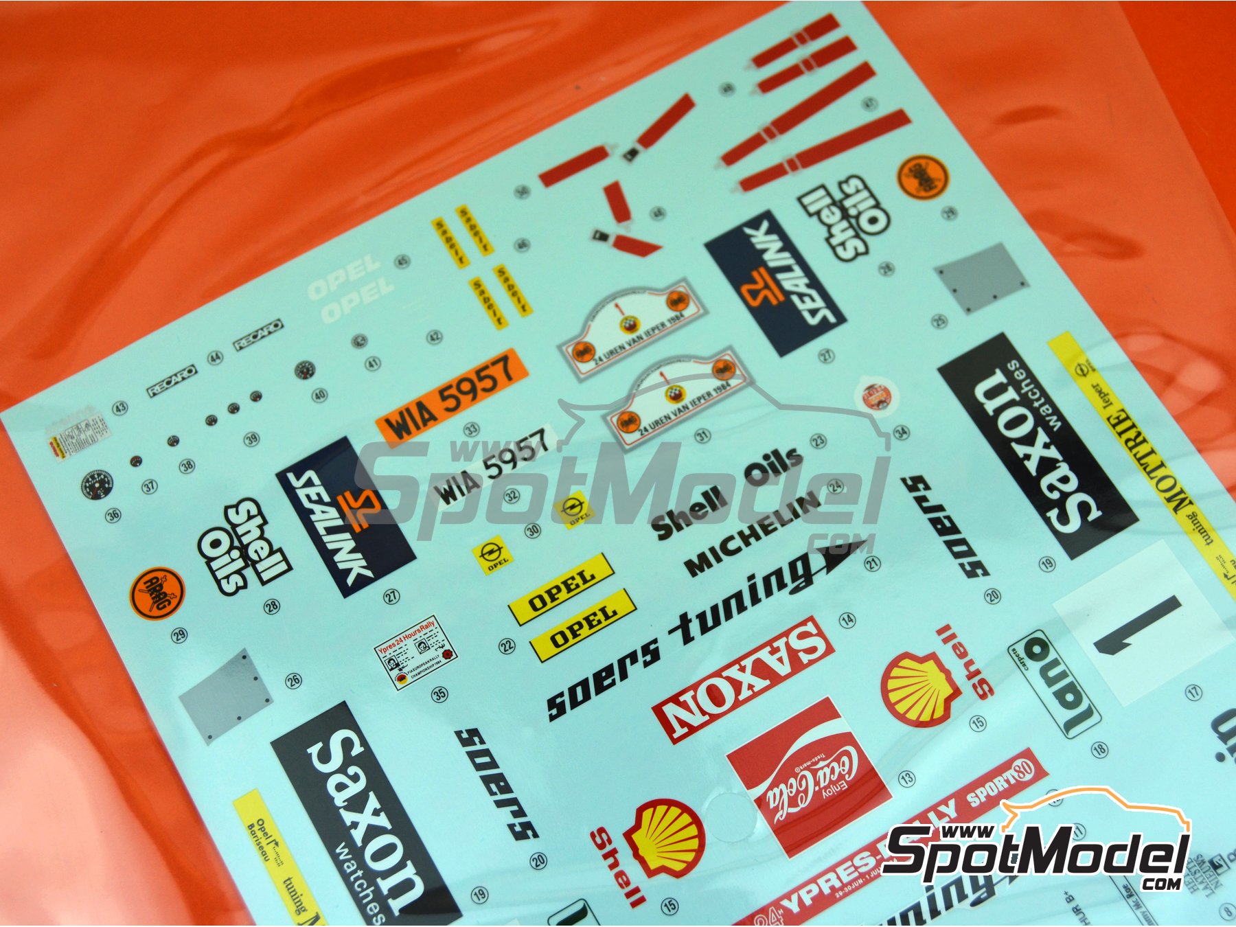 Image 14: Opel Manta 400 Grupo B patrocinado por Saxon Watches - Rally 24 Horas de Ypres 1984 | Maqueta de coche en escala 1/24 fabricado por Belkits (ref. BEL009, tambien 9789597256113 y BEL-009)