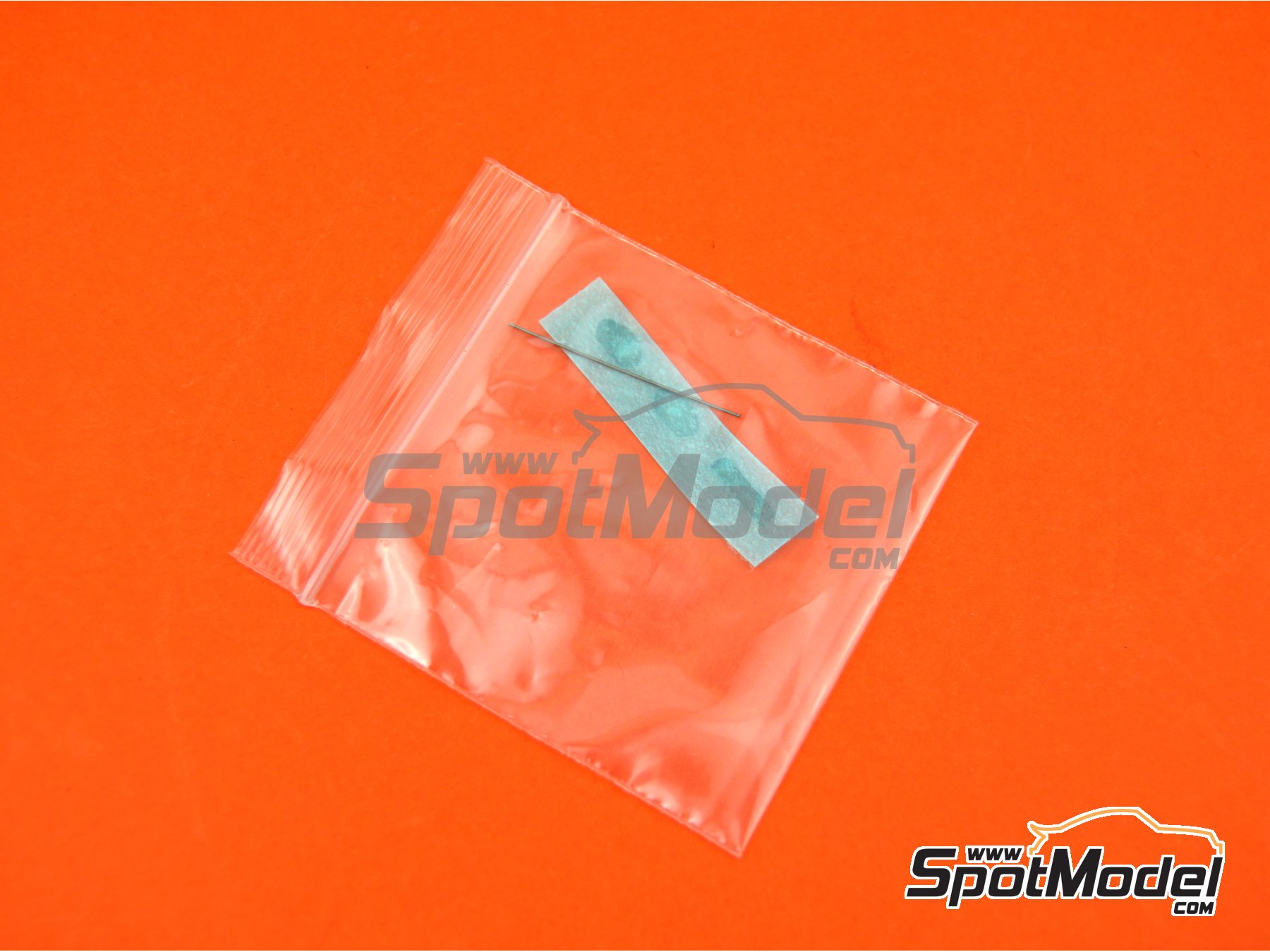 Image 17: Opel Manta 400 Grupo B patrocinado por Saxon Watches - Rally 24 Horas de Ypres 1984 | Maqueta de coche en escala 1/24 fabricado por Belkits (ref. BEL009, tambien 9789597256113 y BEL-009)