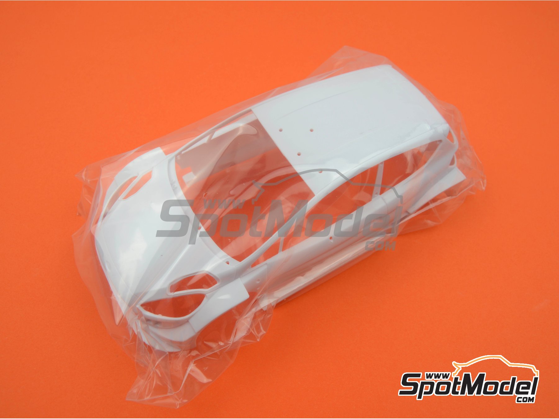 Image 18: Ford Fiesta RS WRC Castrol - Montecarlo Rally - Rallye Automobile de Monte-Carlo 2017 | Model car kit in 1/24 scale manufactured by Belkits (ref.&nbsp;BEL012, also BEL-012)