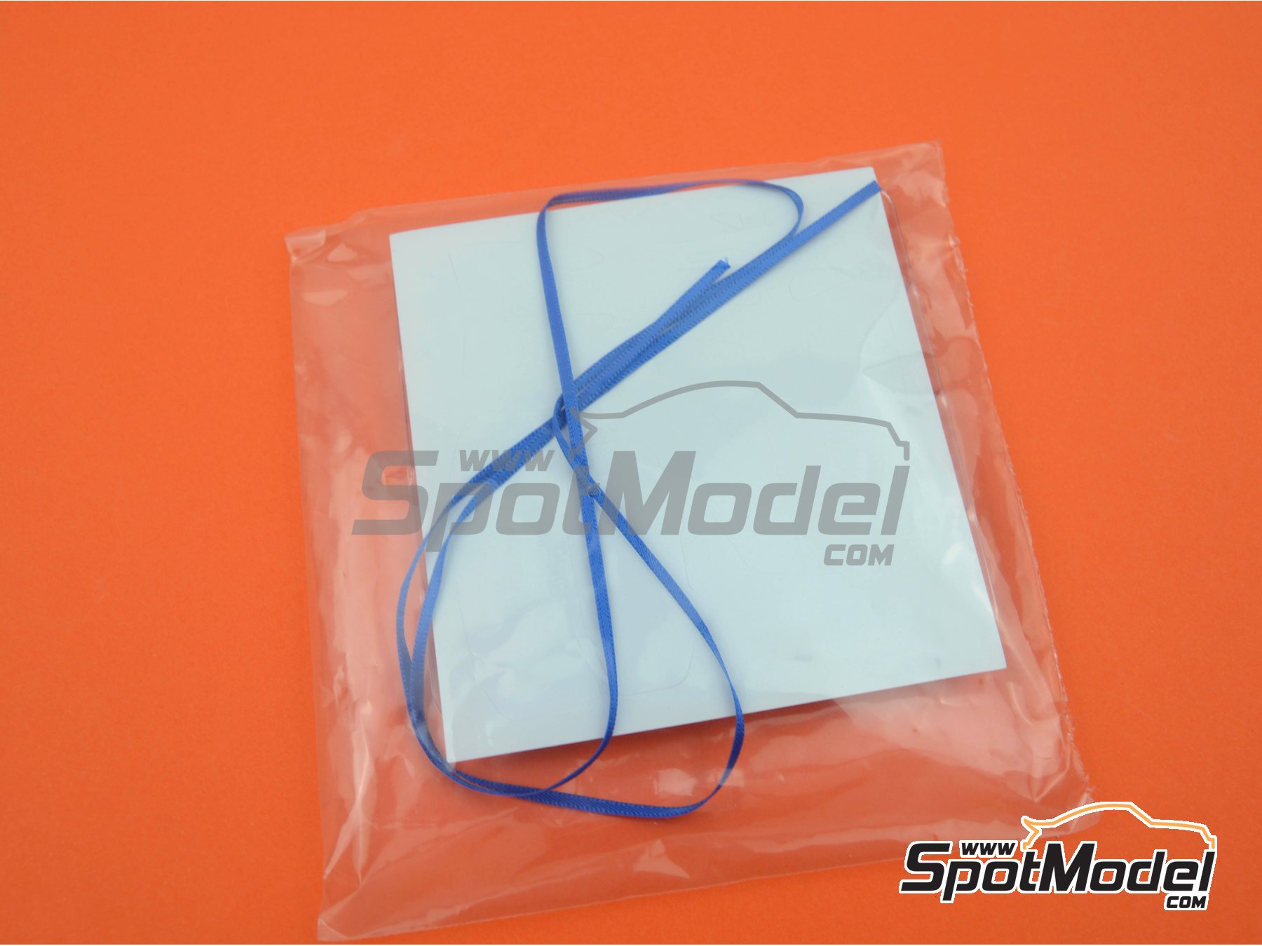 Image 26: Ford Fiesta RS WRC Castrol - Montecarlo Rally - Rallye Automobile de Monte-Carlo 2017 | Model car kit in 1/24 scale manufactured by Belkits (ref.&nbsp;BEL012, also BEL-012)