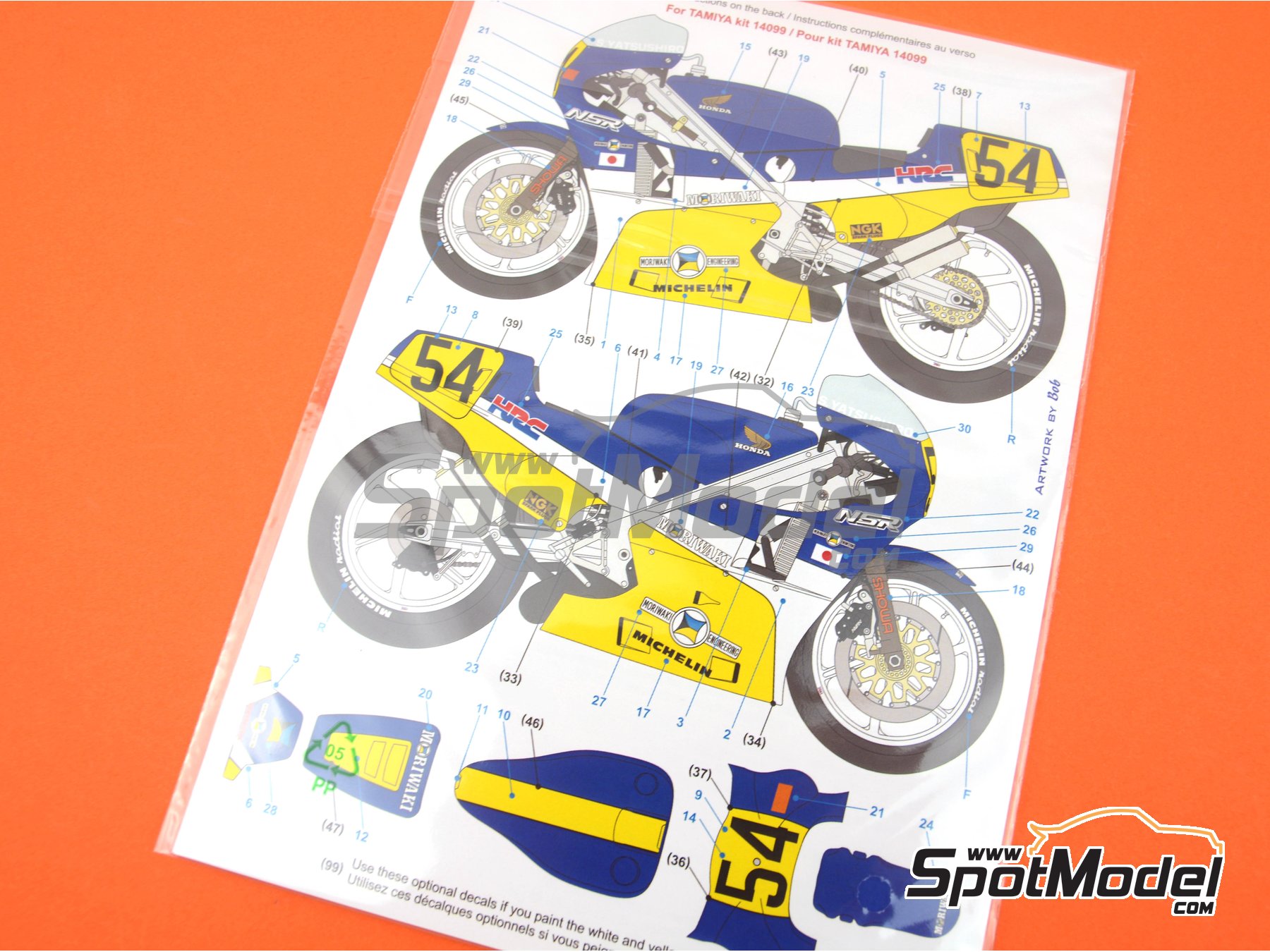 Image 10: Honda NSR500 patrocinado por HRC-Moriwaki - Campeonato del Mundo de Motociclismo 1986 | Decoración en escala 1/12 fabricado por Blue Stuff (ref. 12-012)