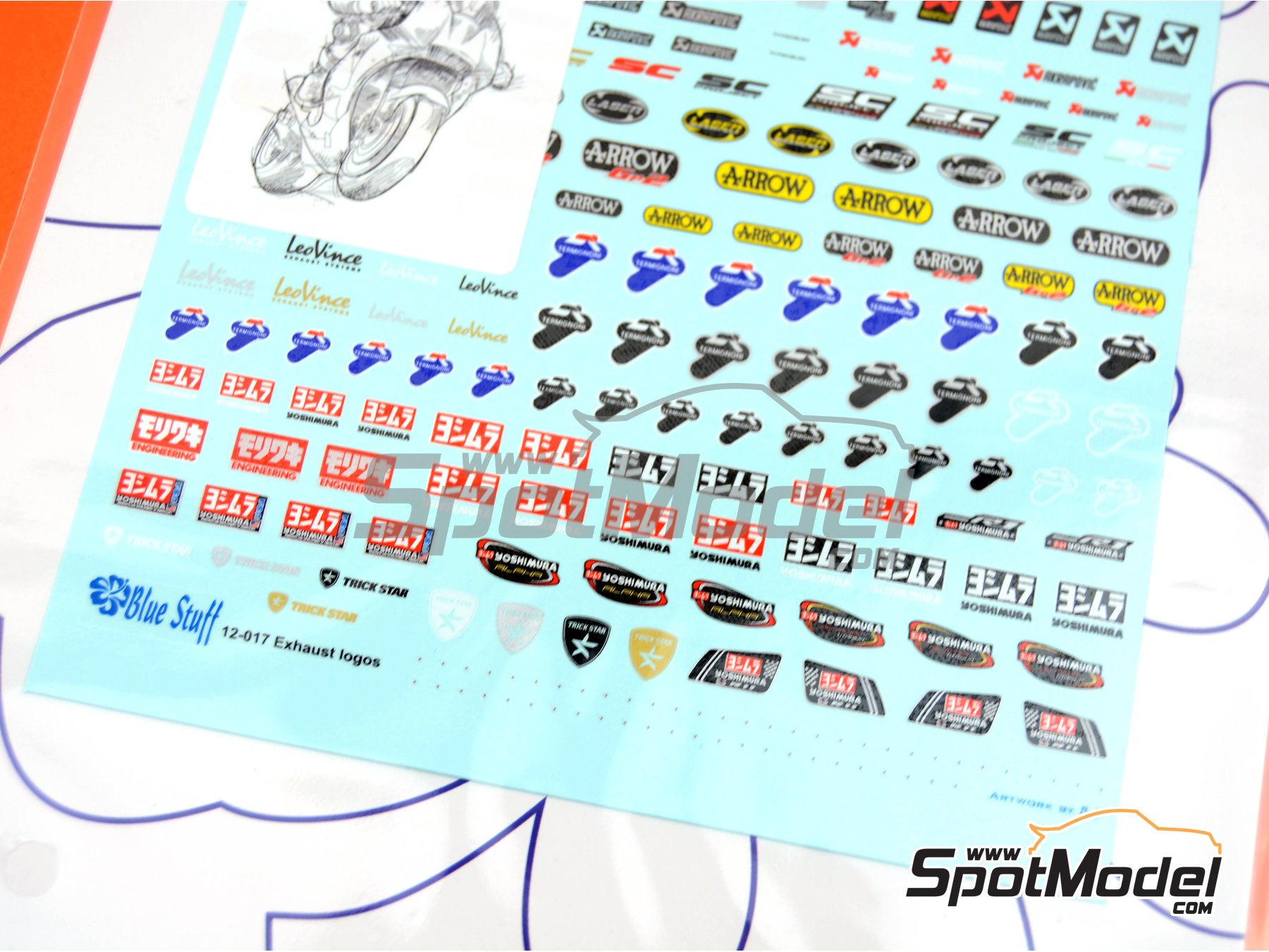 Image 5: Akrapovic, Arrow, Laser, Yoshimura, Trick StarTermignoni, LeoVince, Remus | Logotipos en escala 1/12 fabricado por Blue Stuff (ref. 12-017)