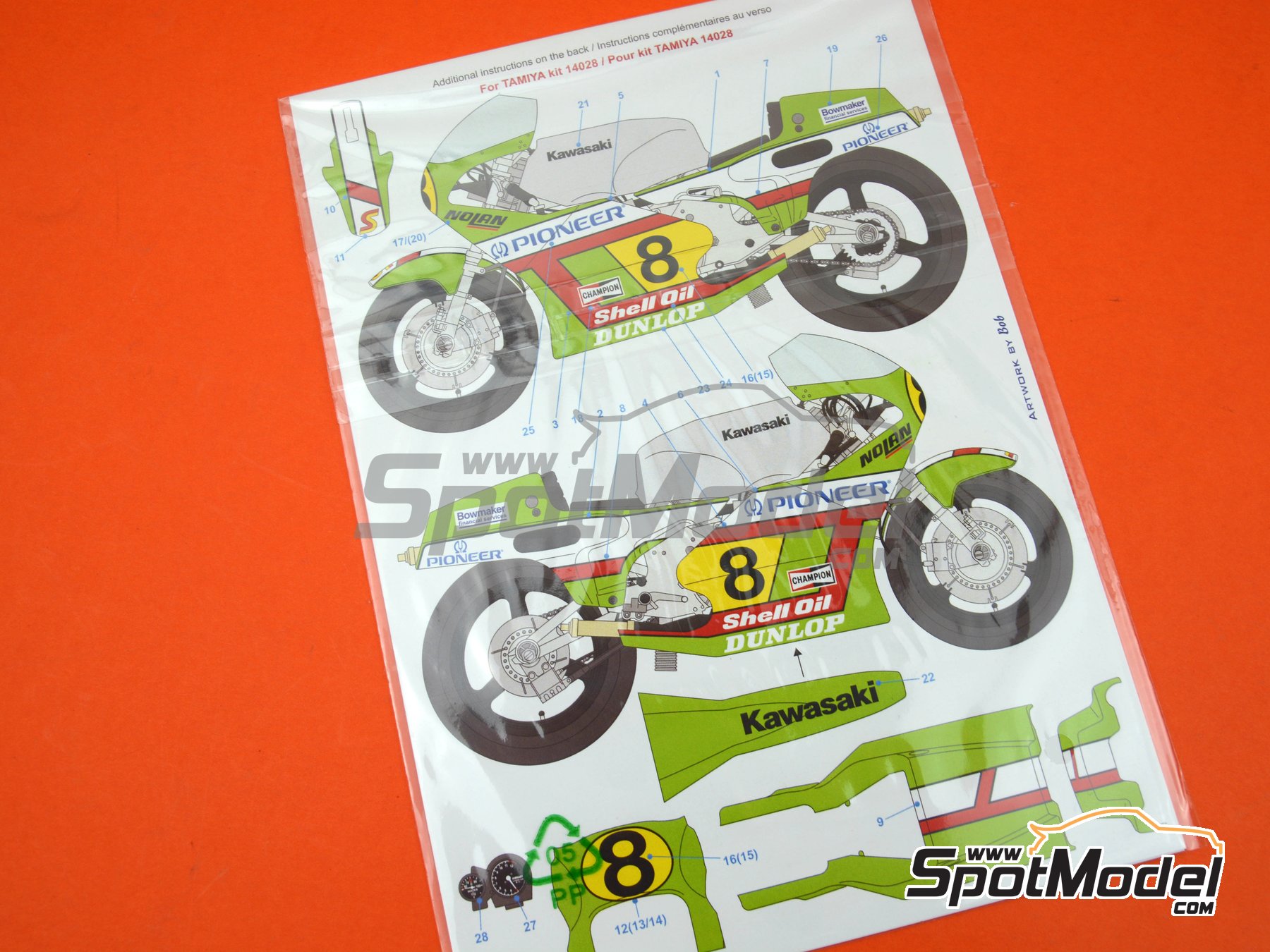 Image 7: Kawasaki KR500 sponsored by Pioneer - Motorcycle World Championship 1982 | Marking / livery in 1/12 scale manufactured by Blue Stuff (ref.&nbsp;12-021)