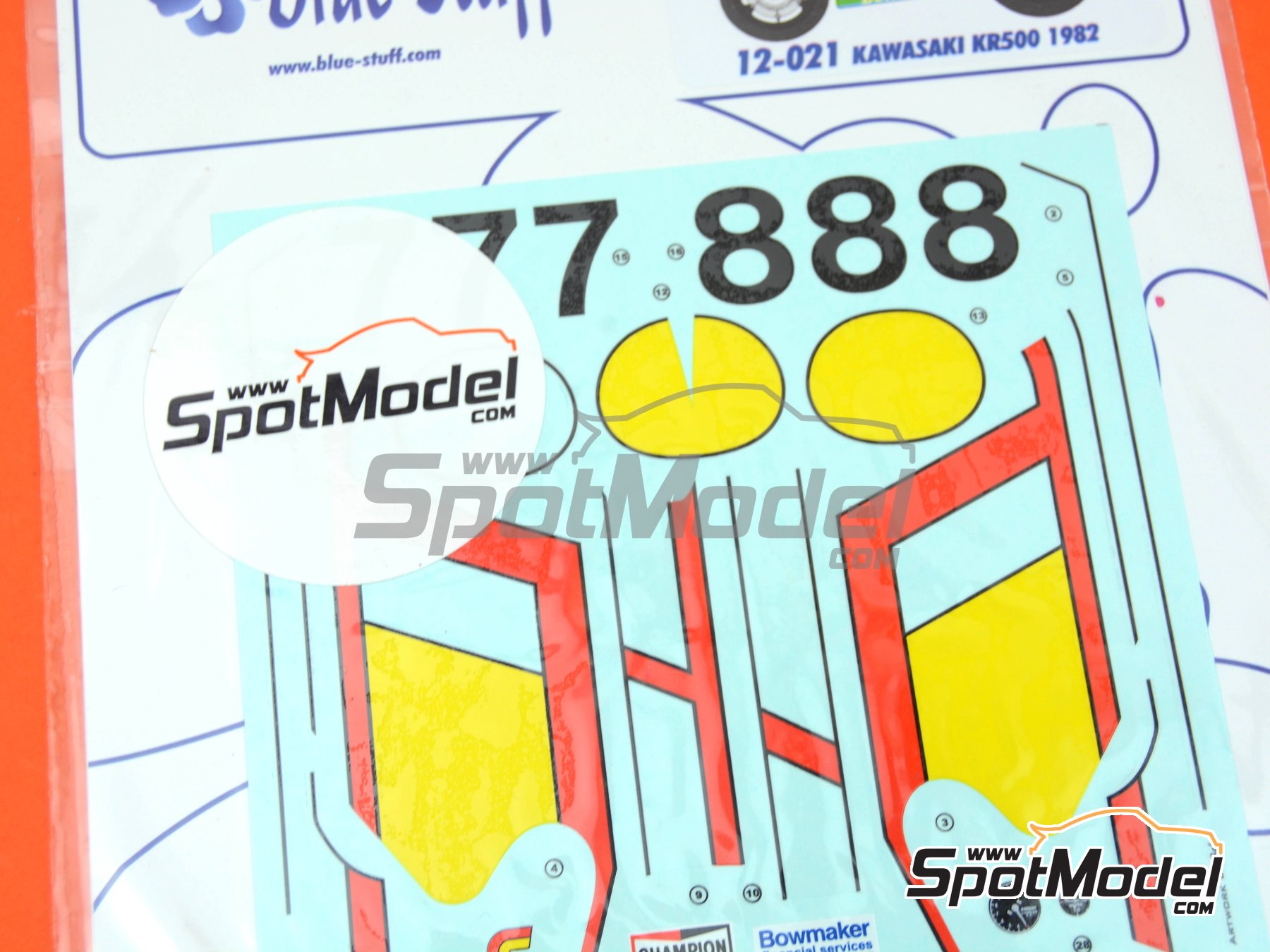 Image 8: Kawasaki KR500 sponsored by Pioneer - Motorcycle World Championship 1982 | Marking / livery in 1/12 scale manufactured by Blue Stuff (ref.&nbsp;12-021)