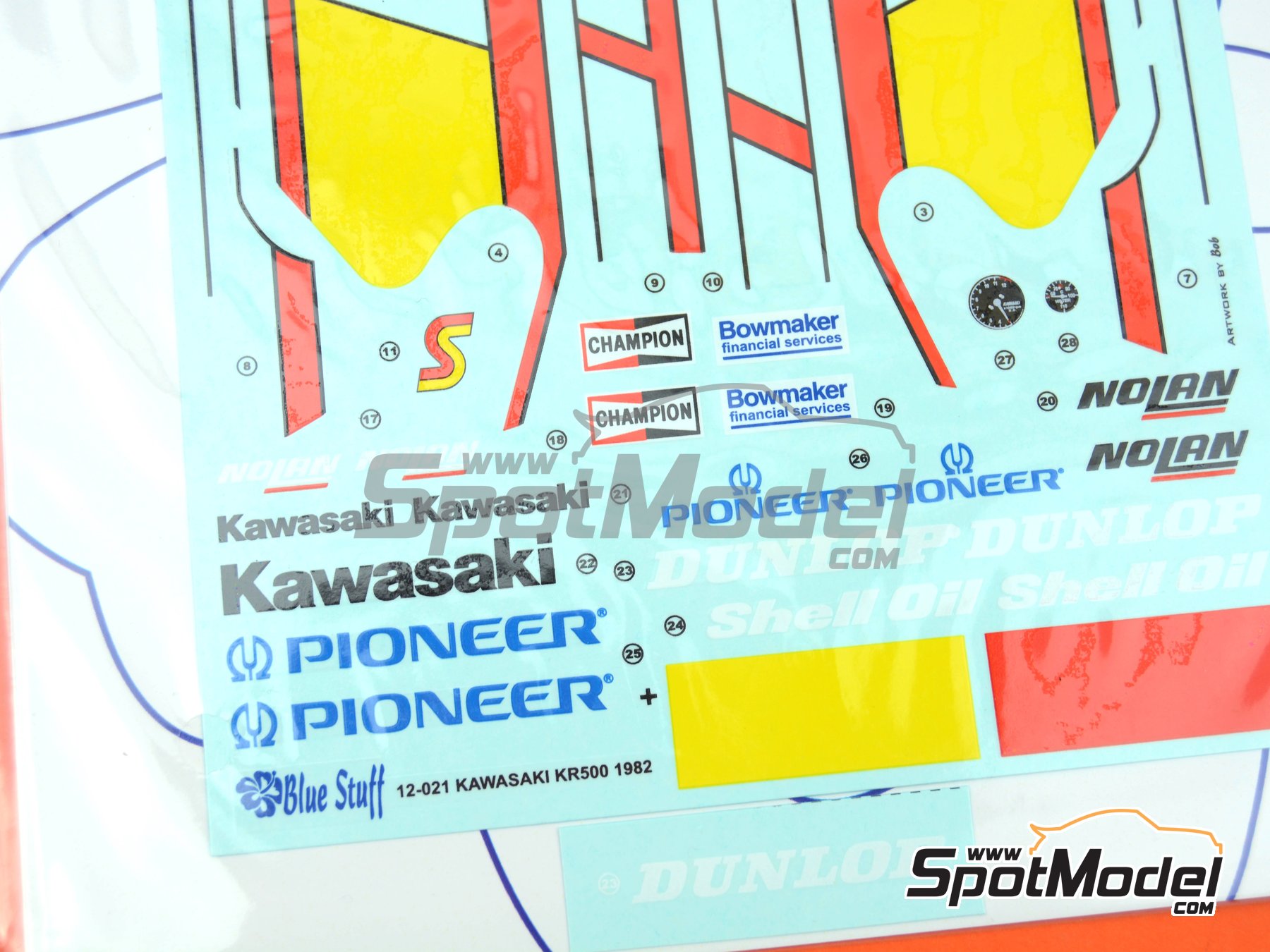 Image 9: Kawasaki KR500 sponsored by Pioneer - Motorcycle World Championship 1982 | Marking / livery in 1/12 scale manufactured by Blue Stuff (ref.&nbsp;12-021)