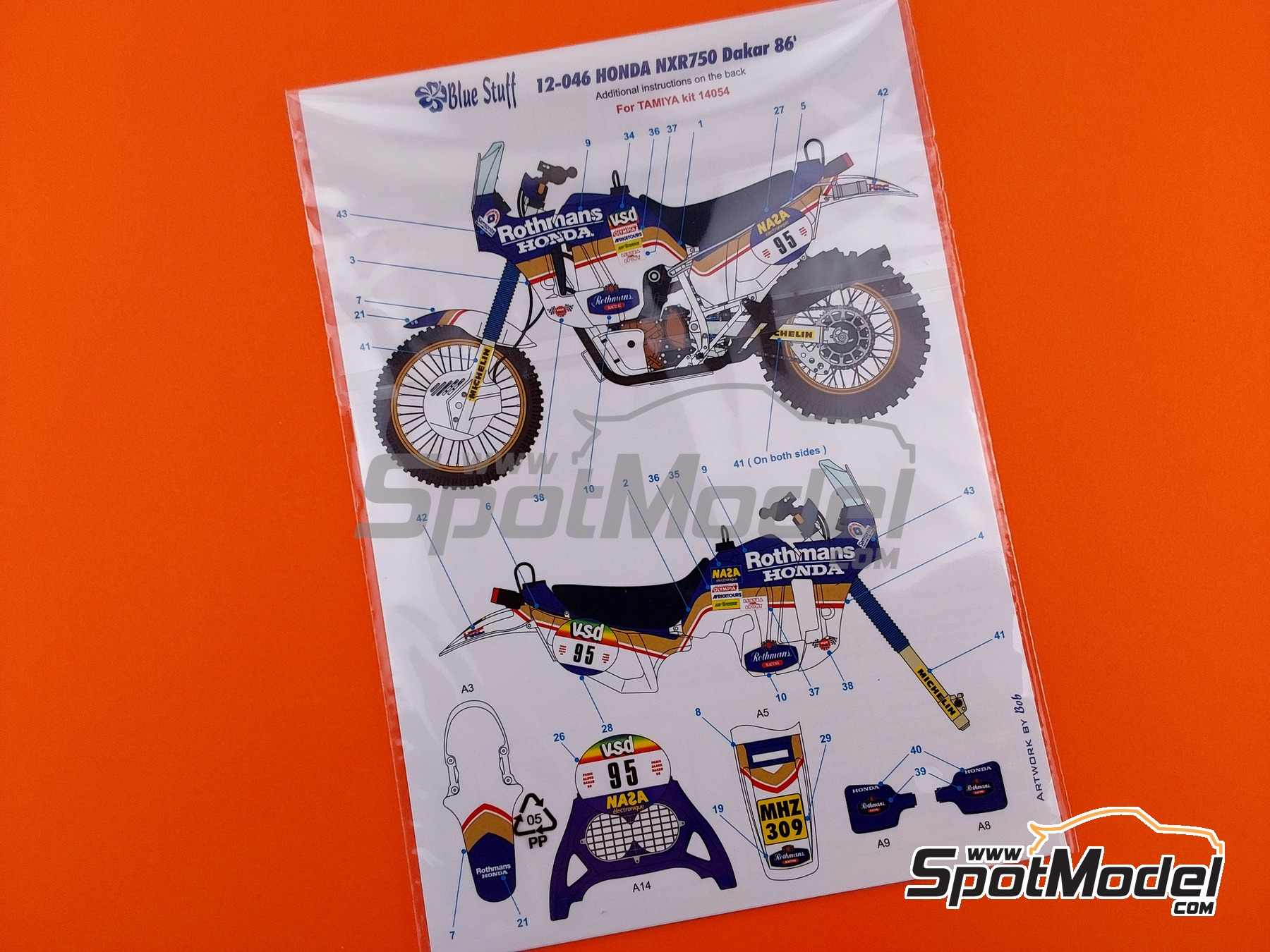 Image 10: Honda NXR750 Equipo HRC patrocinado por Rothmans - Rally Paris Dakar 1986 | Decoraci&oacute;n en escala&nbsp;1/12 fabricado por Blue Stuff (ref.&nbsp;12-046)