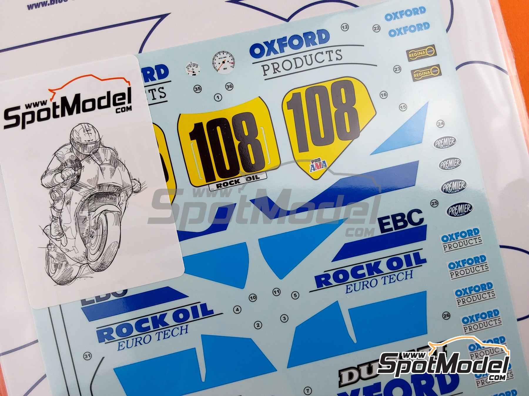 Image 3: Ducati 888 sponsored by Oxford Products - AMA Superbikes Daytona 200 1992 | Marking / livery in 1/12 scale manufactured by Blue Stuff (ref. 12-048)