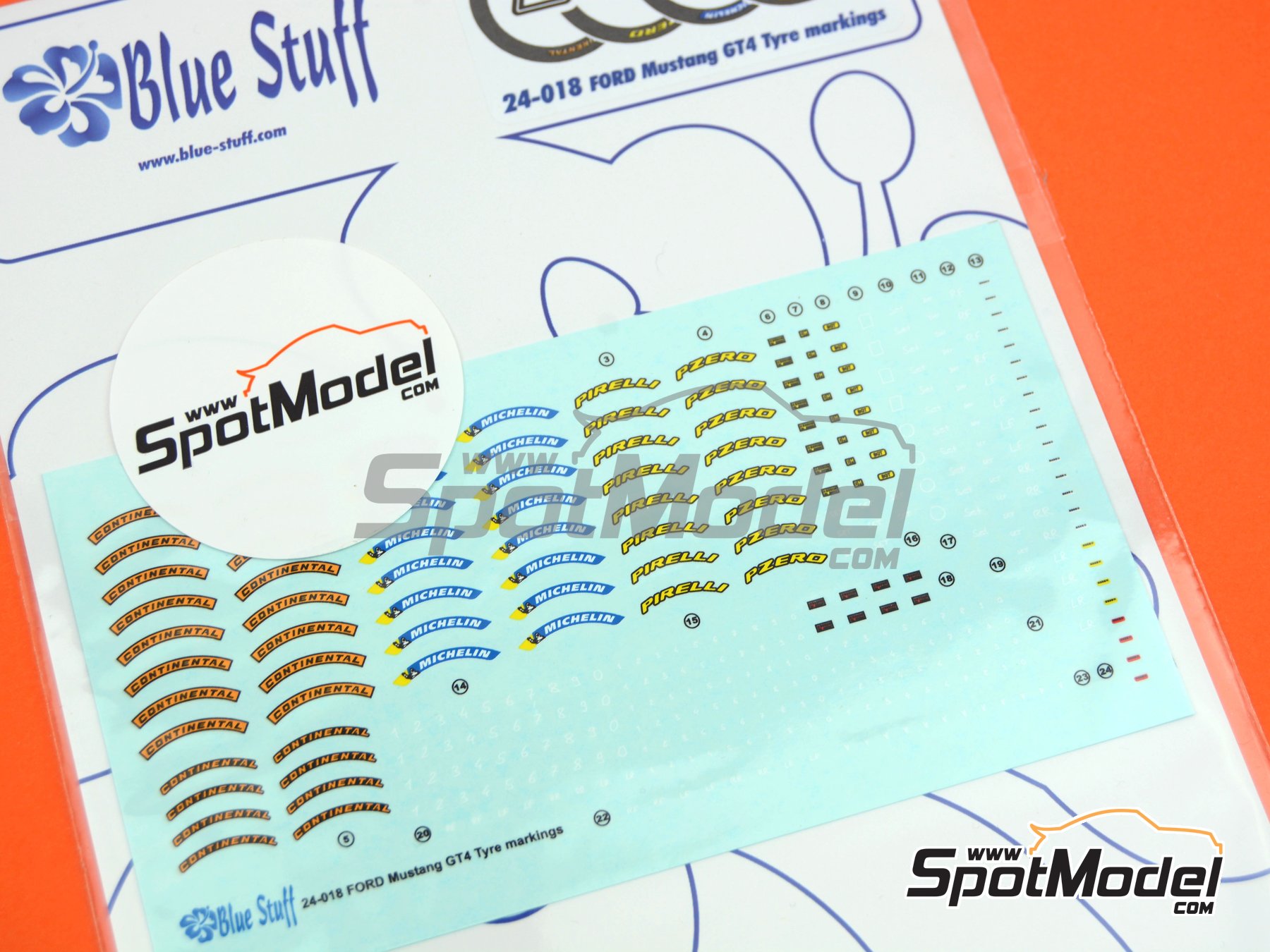 Image 8: Ford GT: Distintivos para los neum&aacute;ticos | Logotipos en escala&nbsp;1/24 fabricado por Blue Stuff (ref.&nbsp;24-018)