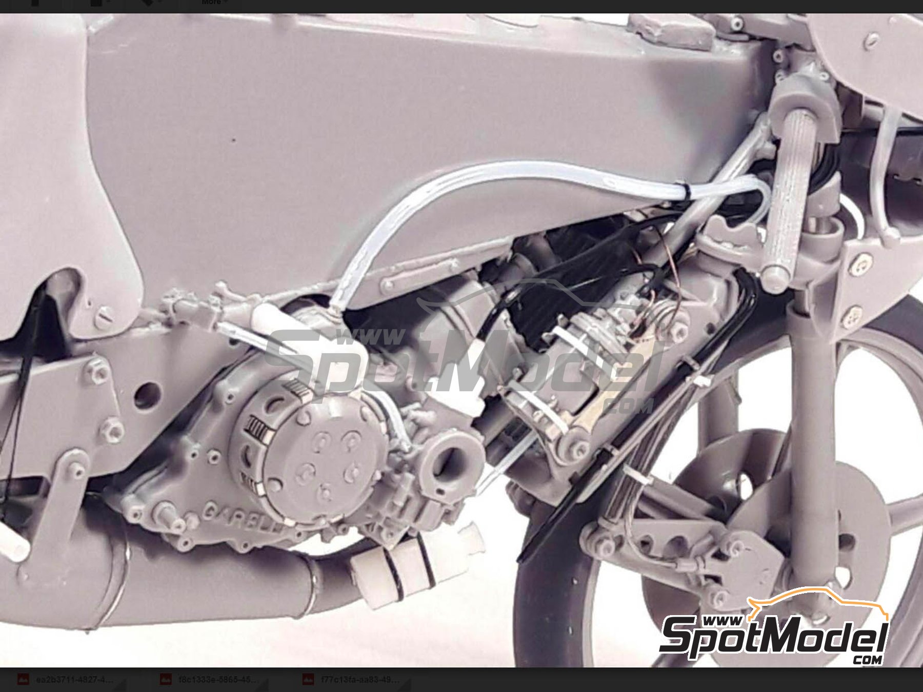 Image 7: Garelli 125cc sponsored by MDS - Motorcycle World Championship 1985 | Motorbike scale model kit in 1/12 scale manufactured by Brach Model (ref.&nbsp;BM-VR03, also 4589936678218)