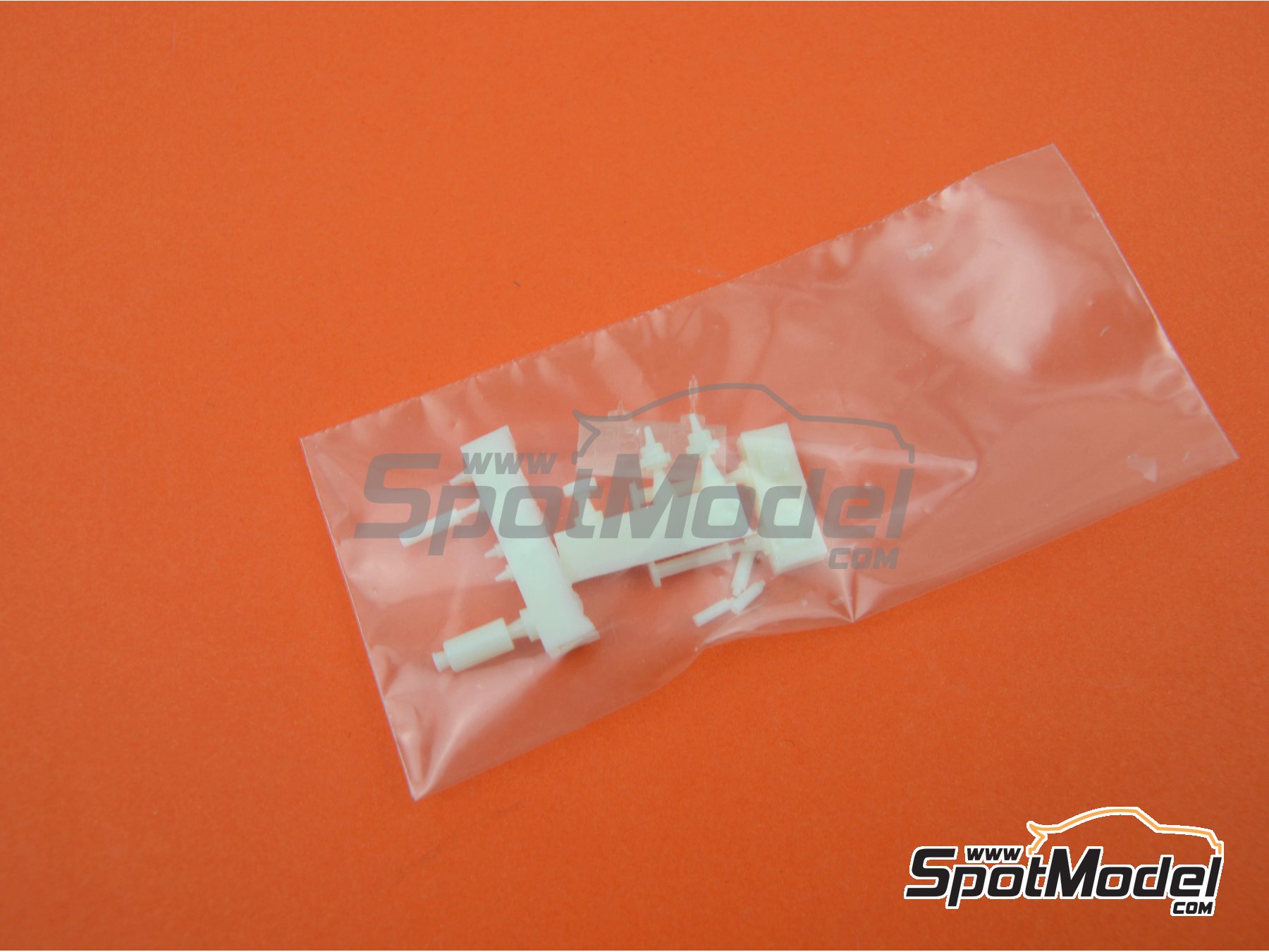 Image 15: Garelli 125cc - Campeonato del Mundo de Motociclismo 1984 | Maqueta de moto en escala 1/12 fabricado por Brach Model (ref. BM-VR04, tambien 4589936679994)