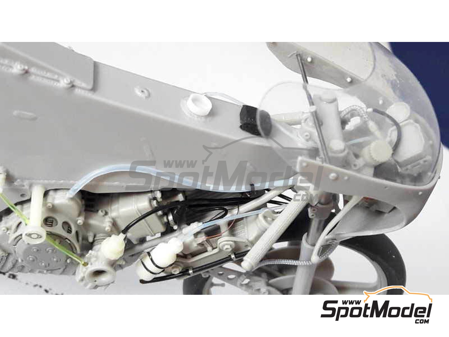 Image 6: Garelli 125cc - Campeonato del Mundo de Motociclismo 1982 | Maqueta de moto en escala&nbsp;1/12 fabricado por Brach Model (ref.&nbsp;BM-VR11)