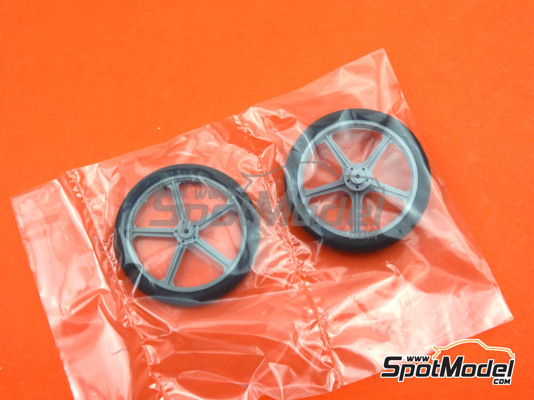 Image 21: Garelli 125cc - Campeonato del Mundo de Motociclismo 1982 | Maqueta de moto en escala&nbsp;1/12 fabricado por Brach Model (ref.&nbsp;BM-VR11)